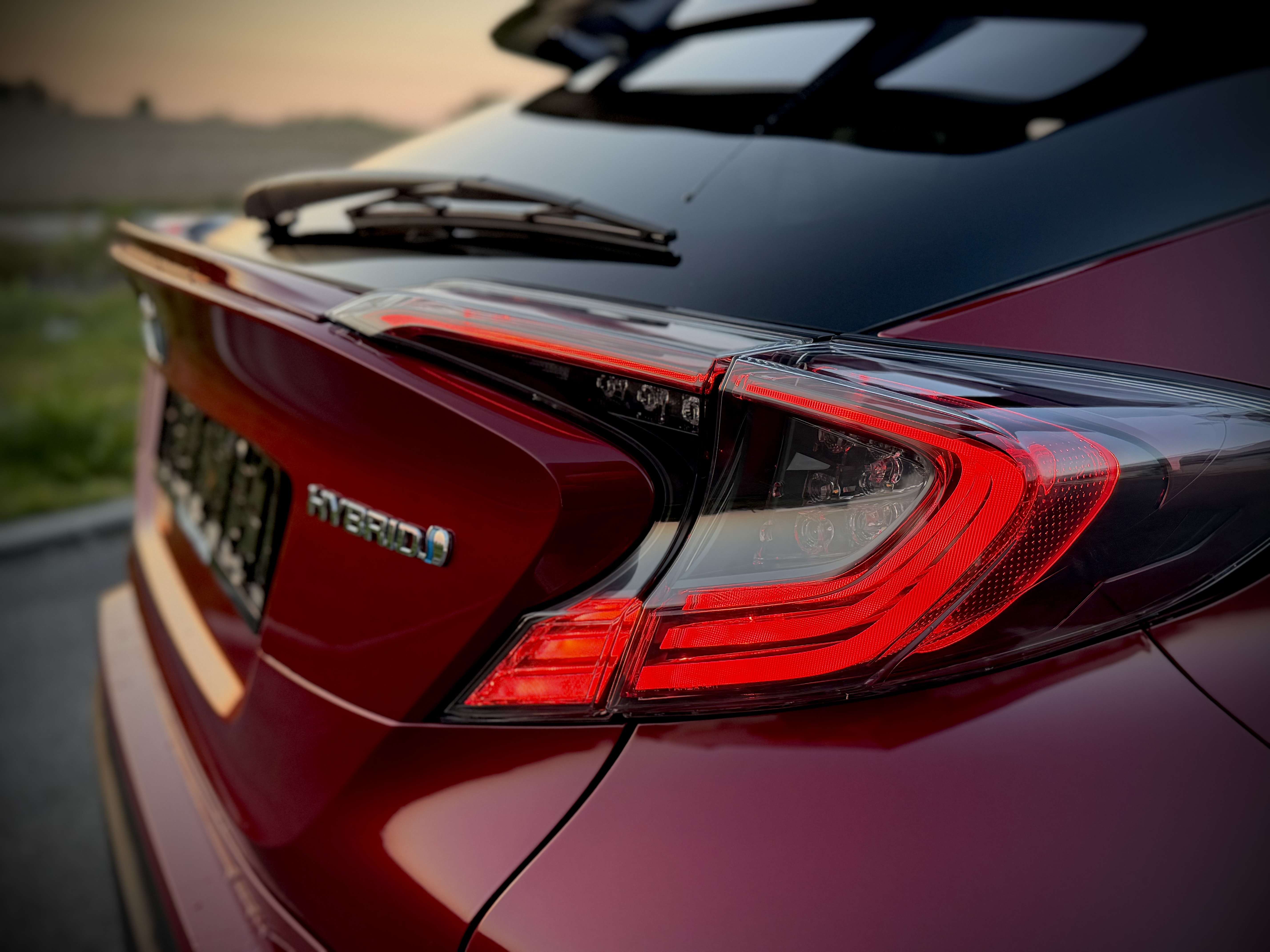 Toyota C-HR C-HR Hybrid 1.8i VVT-i C-Hic E-CVT