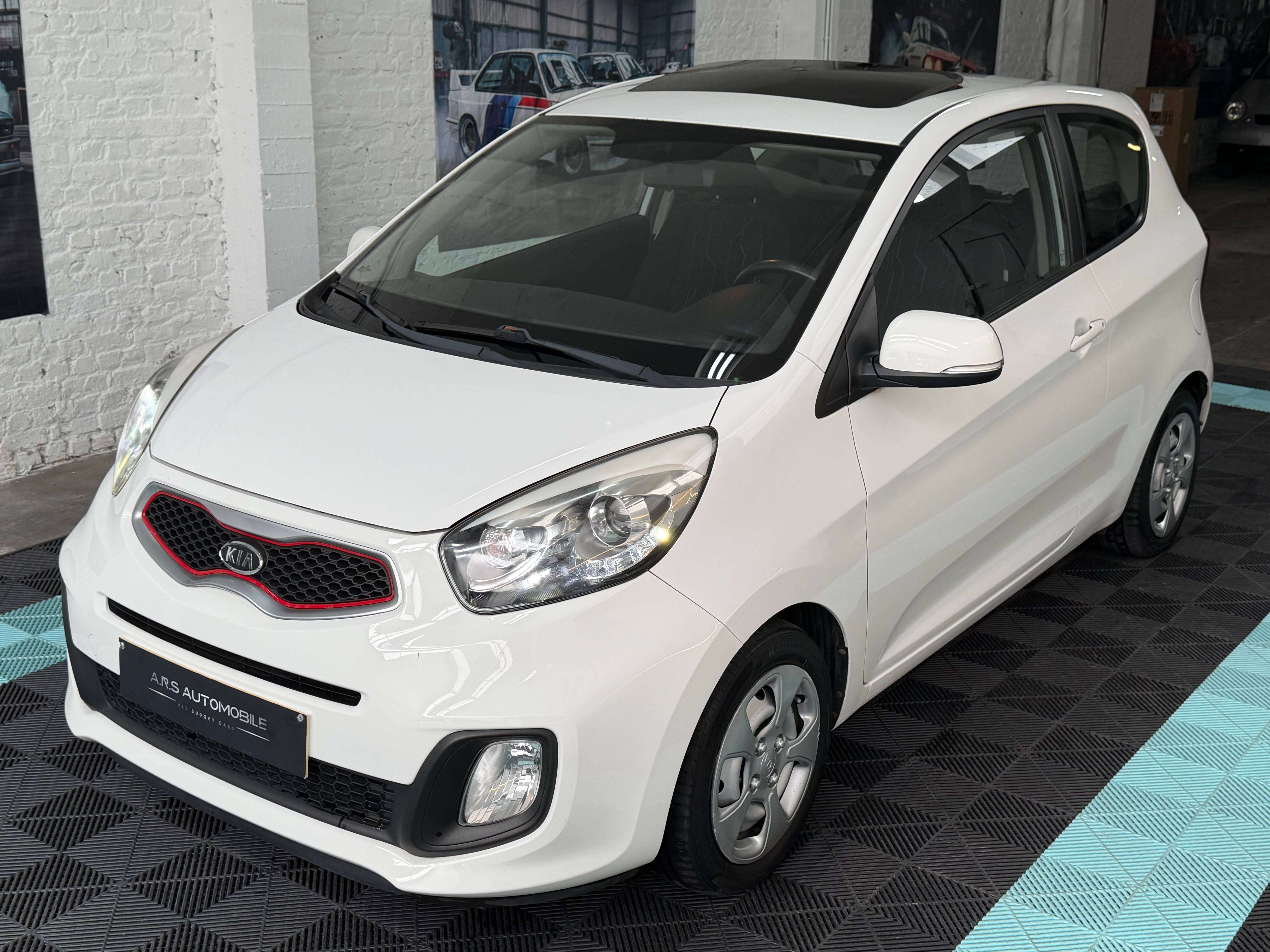 Kia Picanto 1.0i Toit ouvrant - Led - Garantie 12mois