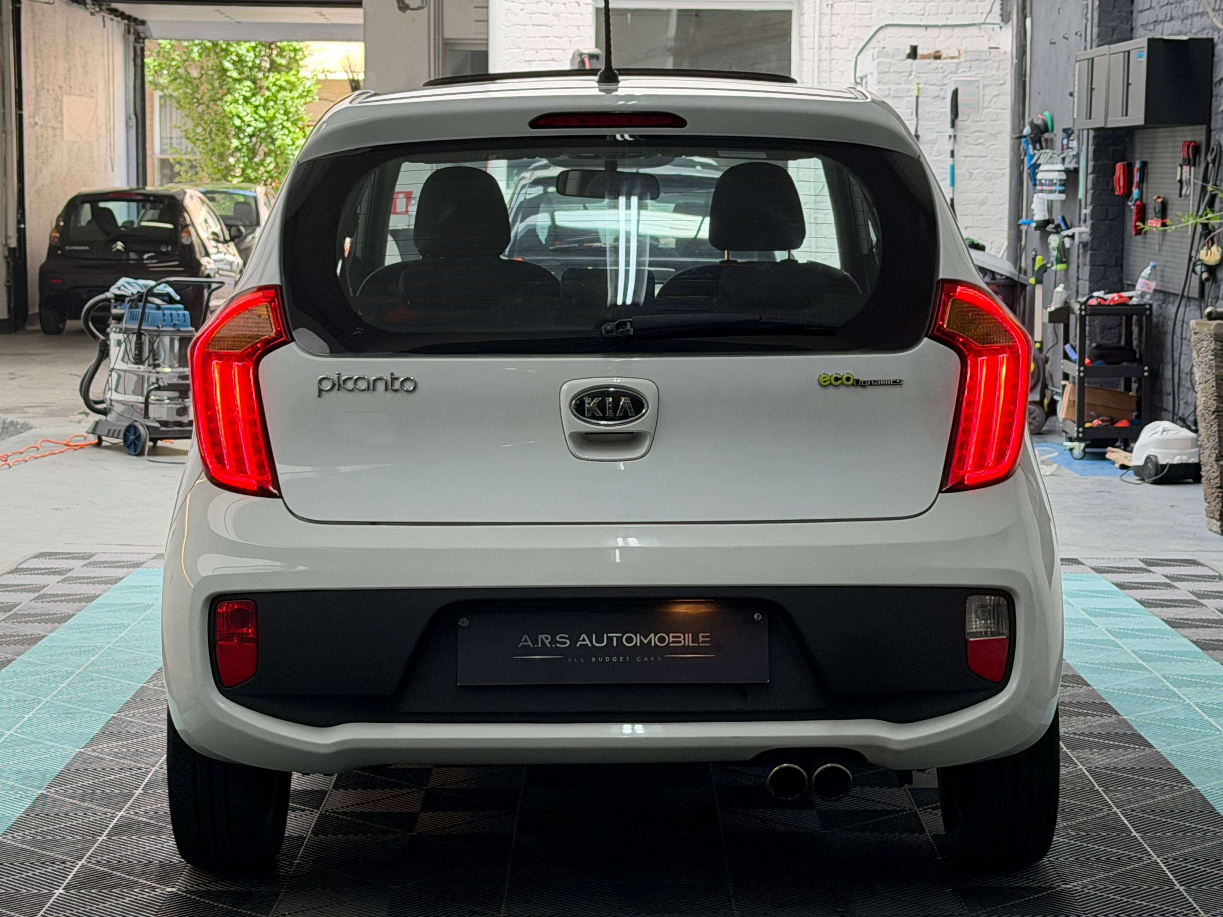 Kia Picanto 1.0i Toit ouvrant - Led - Garantie 12mois