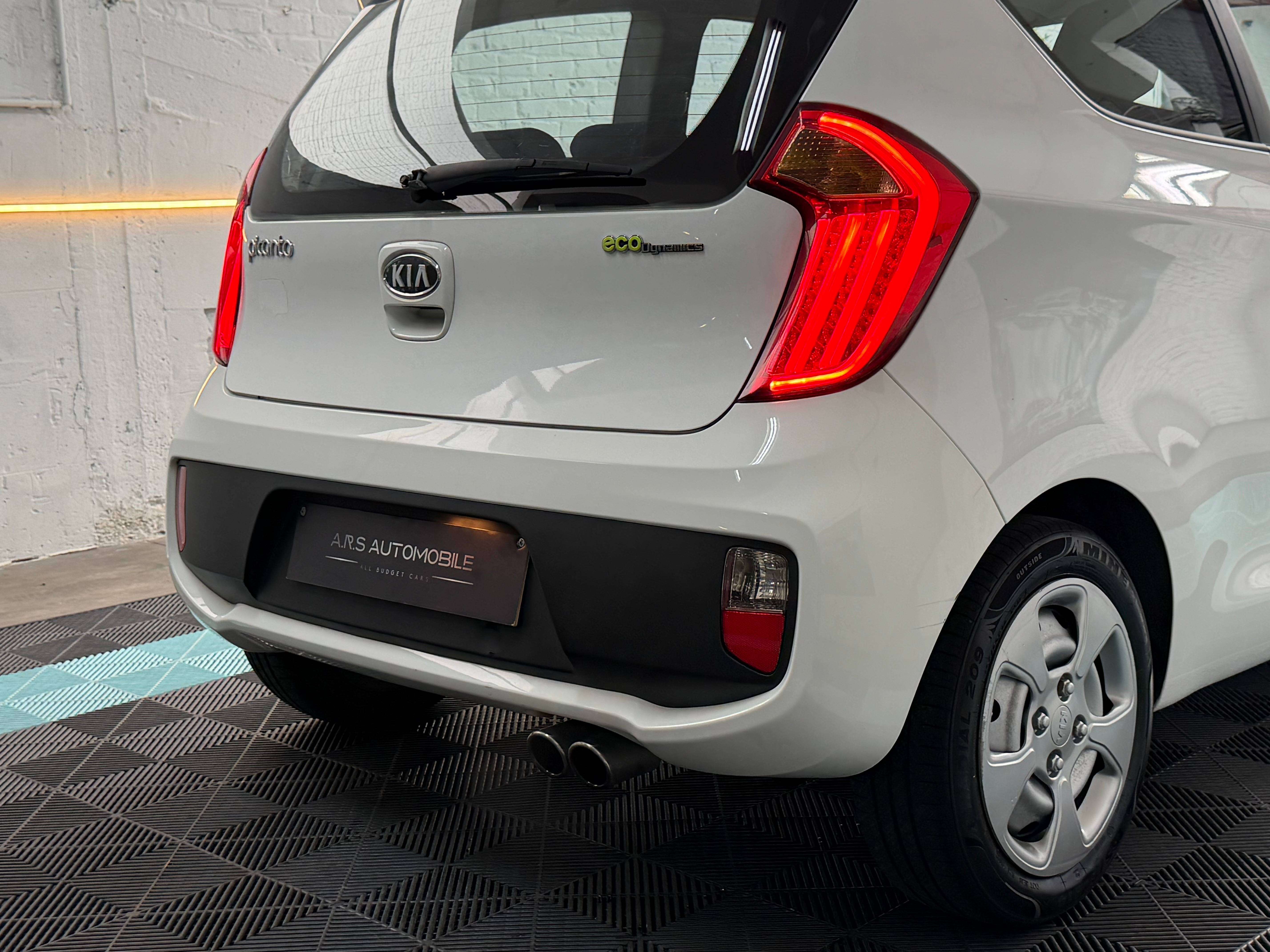 Kia Picanto 1.0i Toit ouvrant - Led - Garantie 12mois
