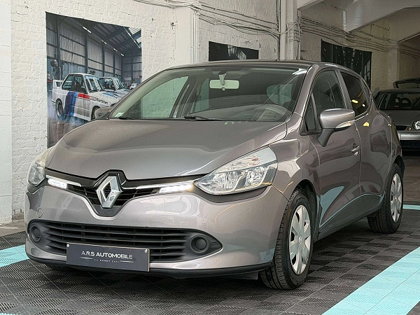 Renault Clio 1.2i Toit pano - Airco - Garantie 12mois