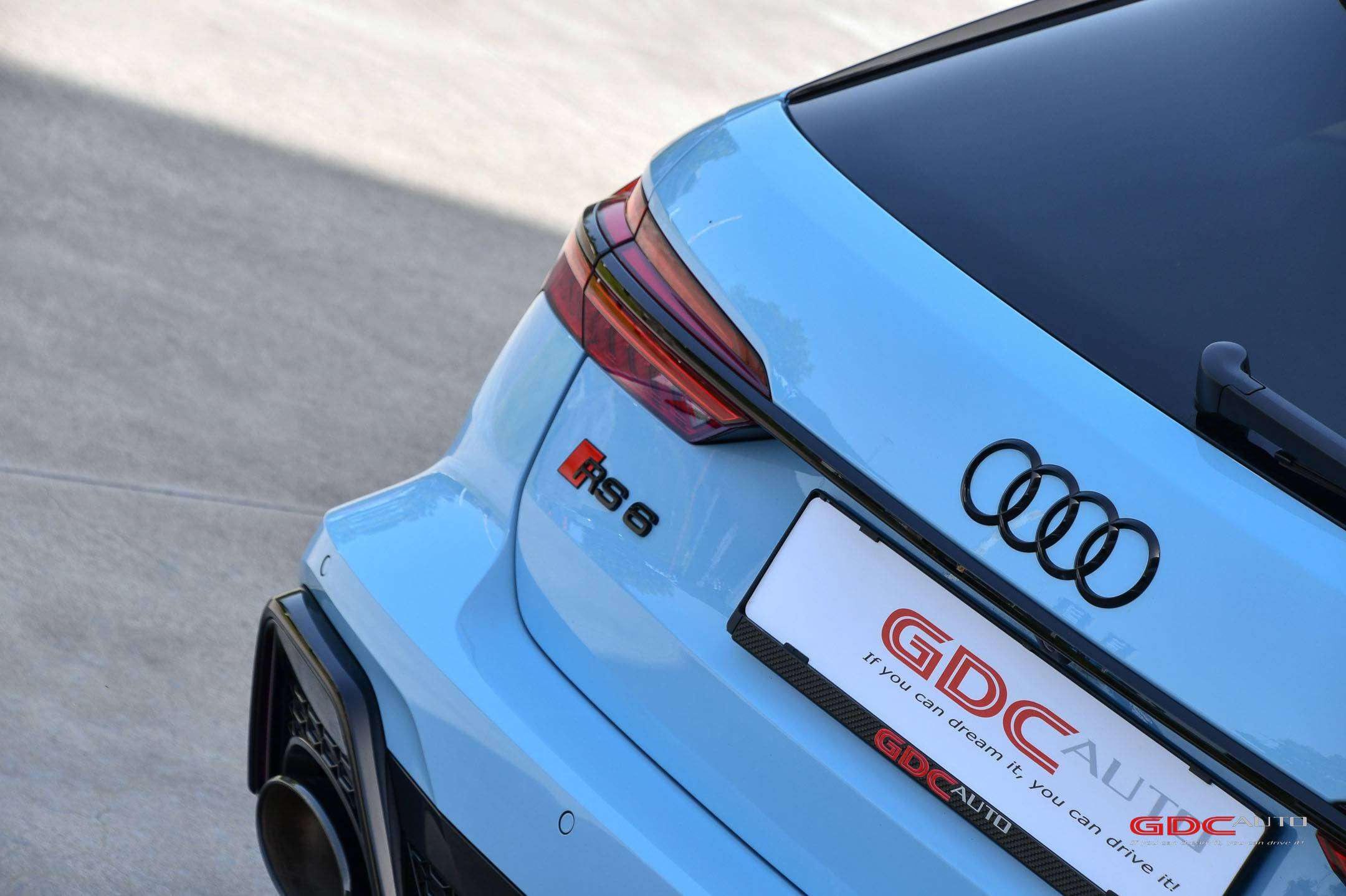 Audi RS6 RS6 Avant Performance l Audi Exclusive l Sportuitlaat l B&O
