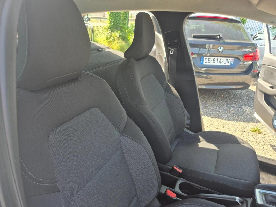 Renault Clio 1.6 E-TECH 140cv 90 HYBRID BUSINESS Sociétés 2 PL 9158 Hors Taxes