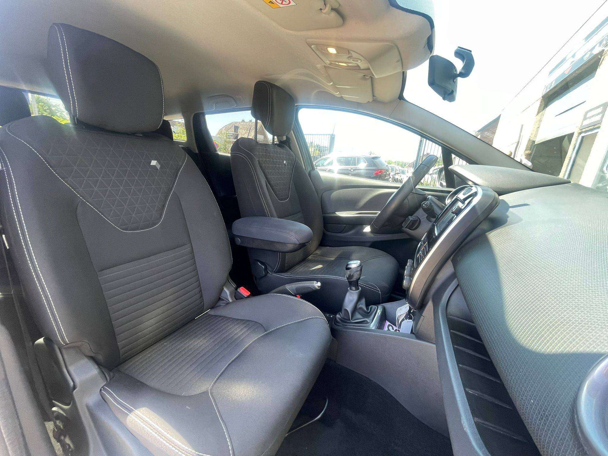 Renault Clio 215€ PAR MOIS 0% SANS FRAIS - NAVI/BLUETOOTH/RADAR AV AR/GARANTIE 12 MOIS