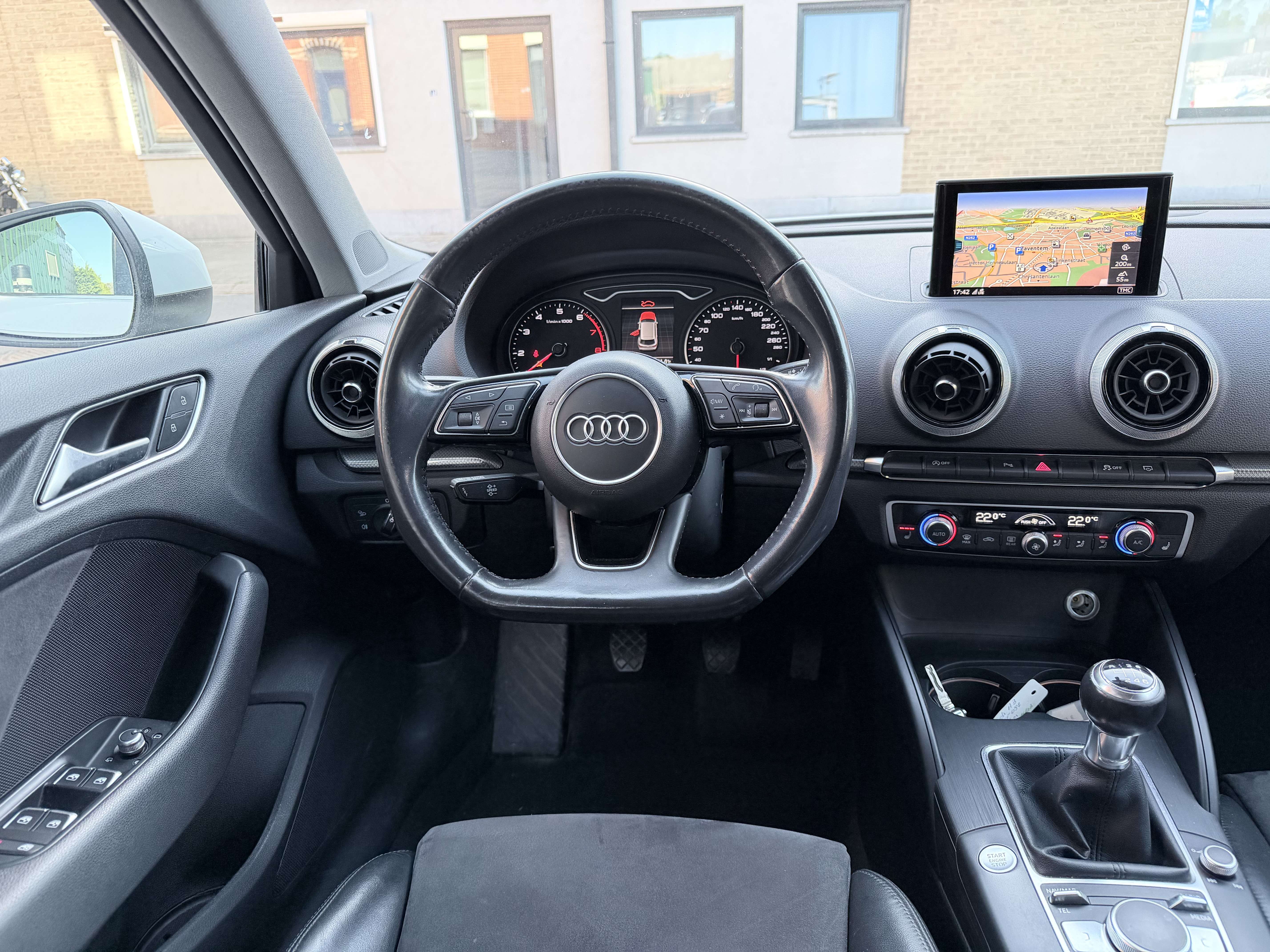 Audi A3 Sportback1.0 TFSI Design | Navi | Cruise Control | Alcantara
