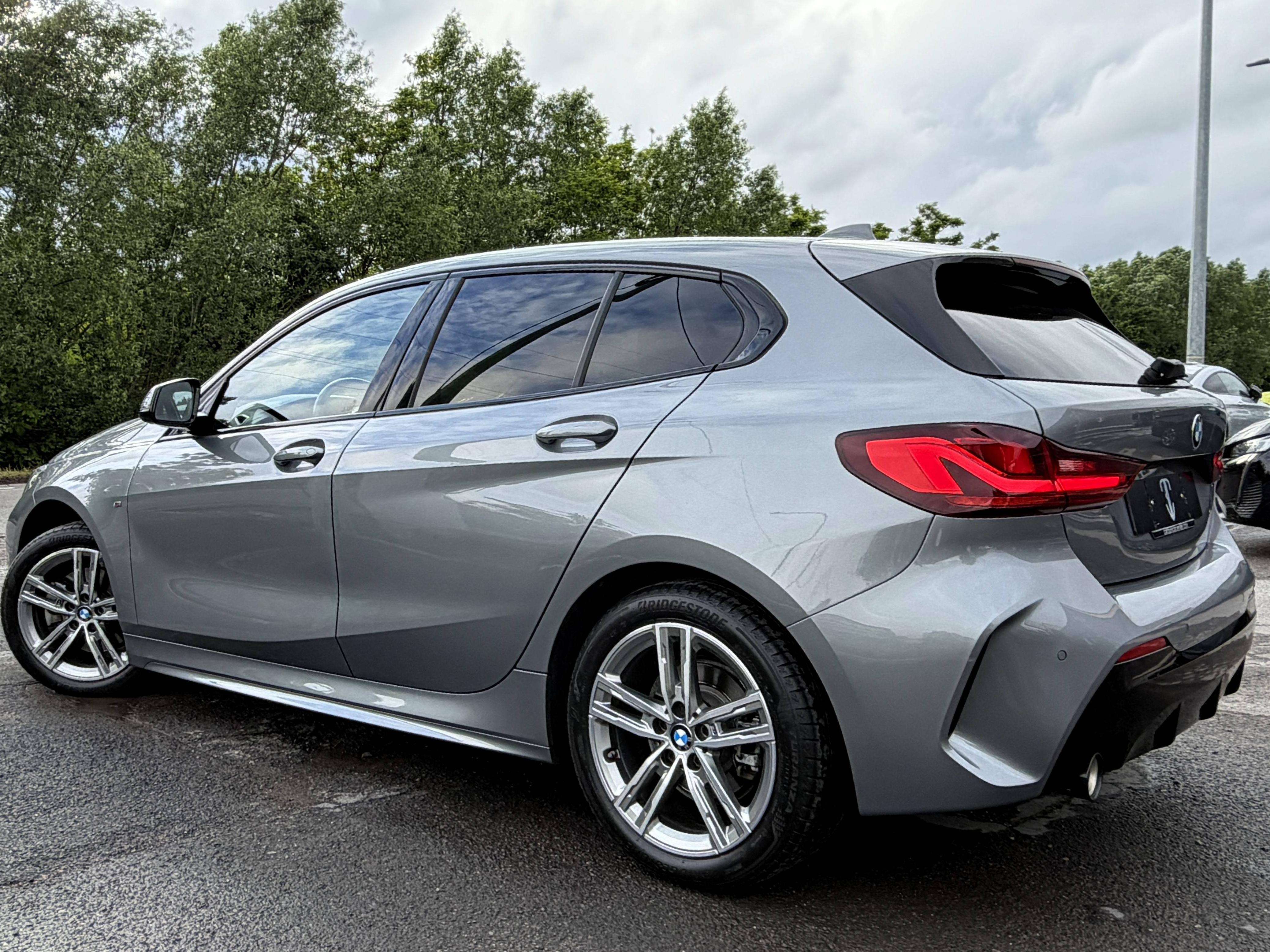 BMW 116 iA PackSPORT M  Shadow Line/FULL LED/NAVI/CARPLAY/HISTO COMPLET BMW/GARANTIE