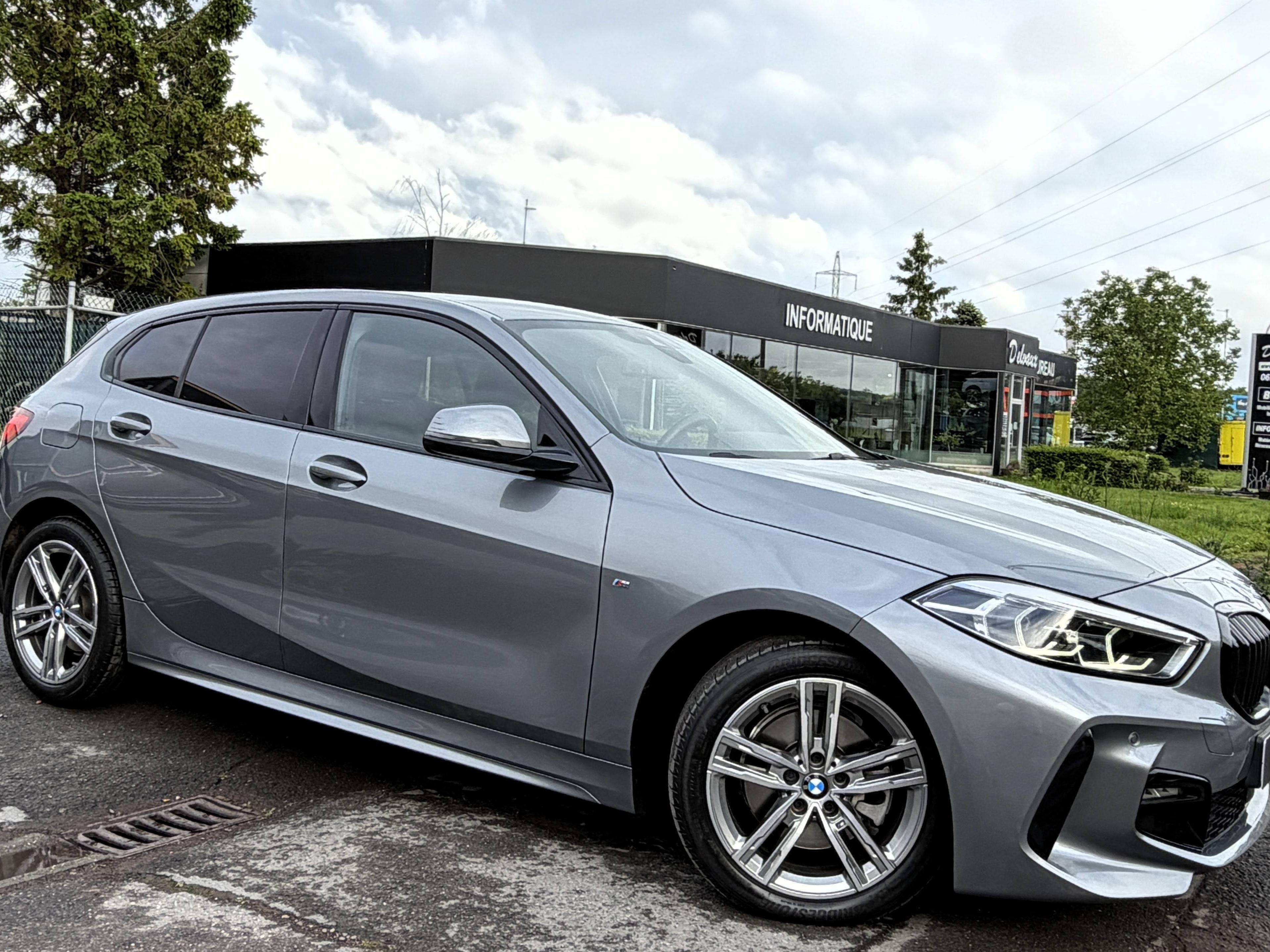 BMW 116 iA PackSPORT M  Shadow Line/FULL LED/NAVI/CARPLAY/HISTO COMPLET BMW/GARANTIE