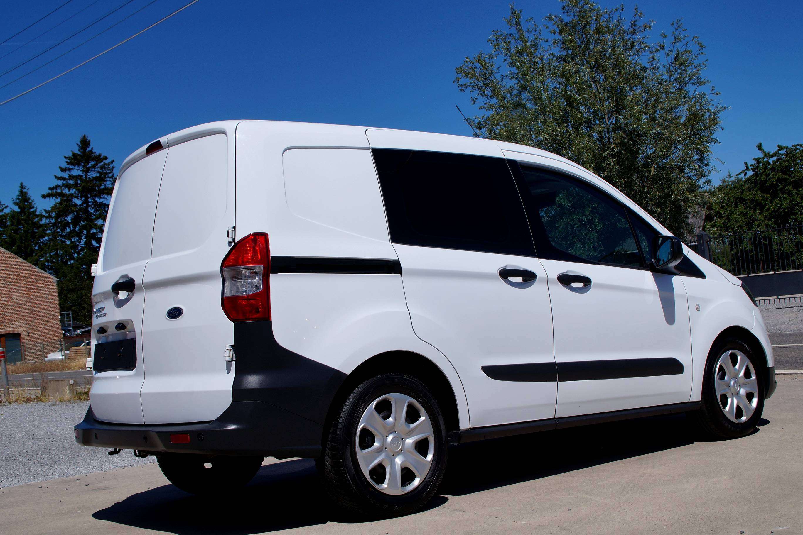 Ford Transit Courier 1.5 TDCi _Airco _GPS _Utilitaire _Garantie✅