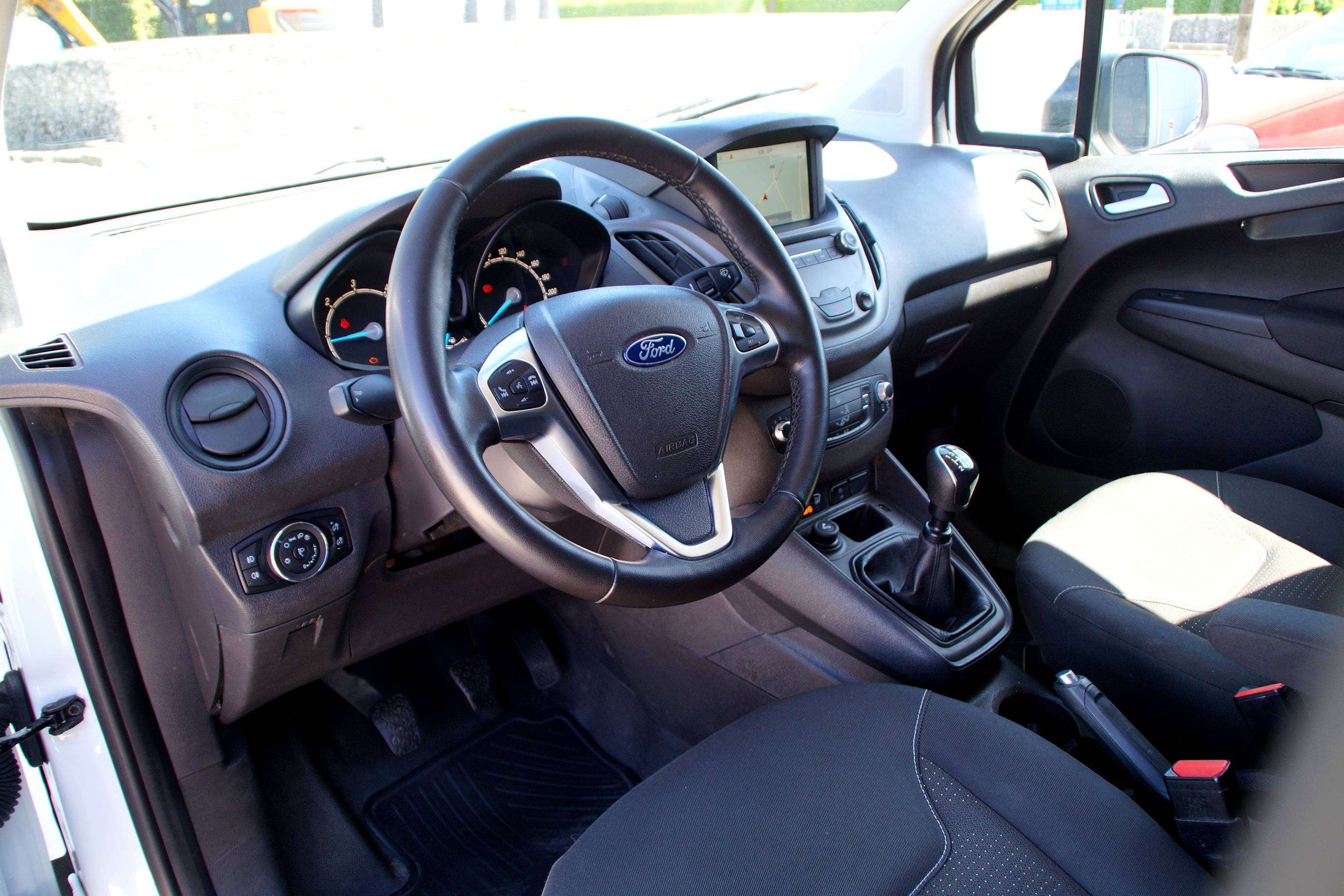 Ford Transit Courier 1.5 TDCi _Airco _GPS _Utilitaire _Garantie✅