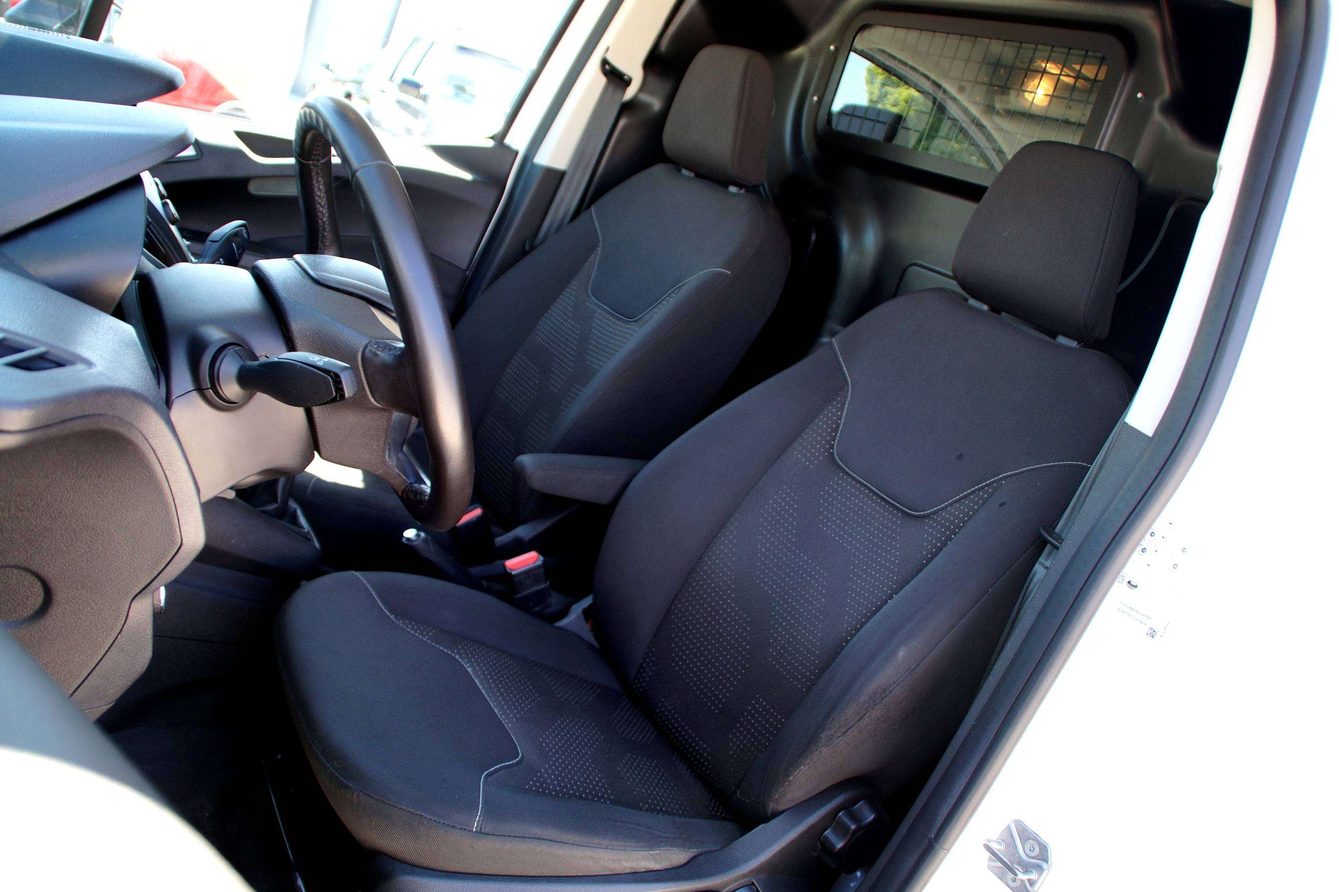 Ford Transit Courier 1.5 TDCi _Airco _GPS _Utilitaire _Garantie✅
