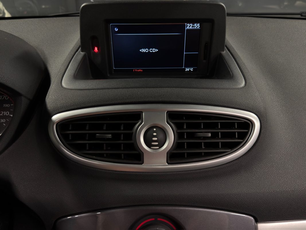 Renault Clio 3 III PHASE 2 1.2 75 Cv 5 Pts 1ERE MAIN ECRAN GPS BLUETOOTH CRIT AIR 1 - GARANTIE AN