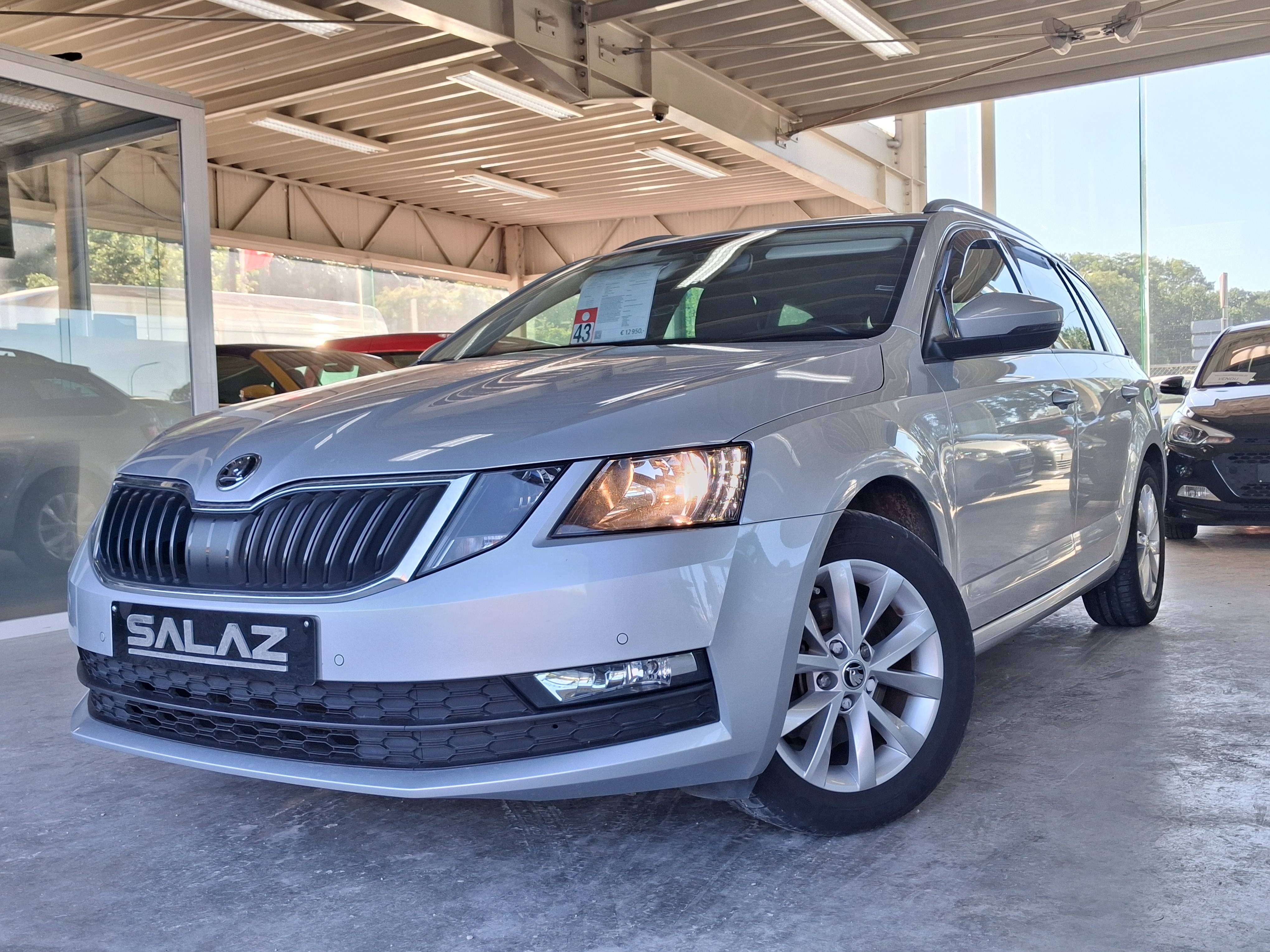 Skoda Octavia Octavia SW 1.0 TSI Ambition (EU6.2)/NAVI/ATTELAGE/CARPLAY/GARANTIE