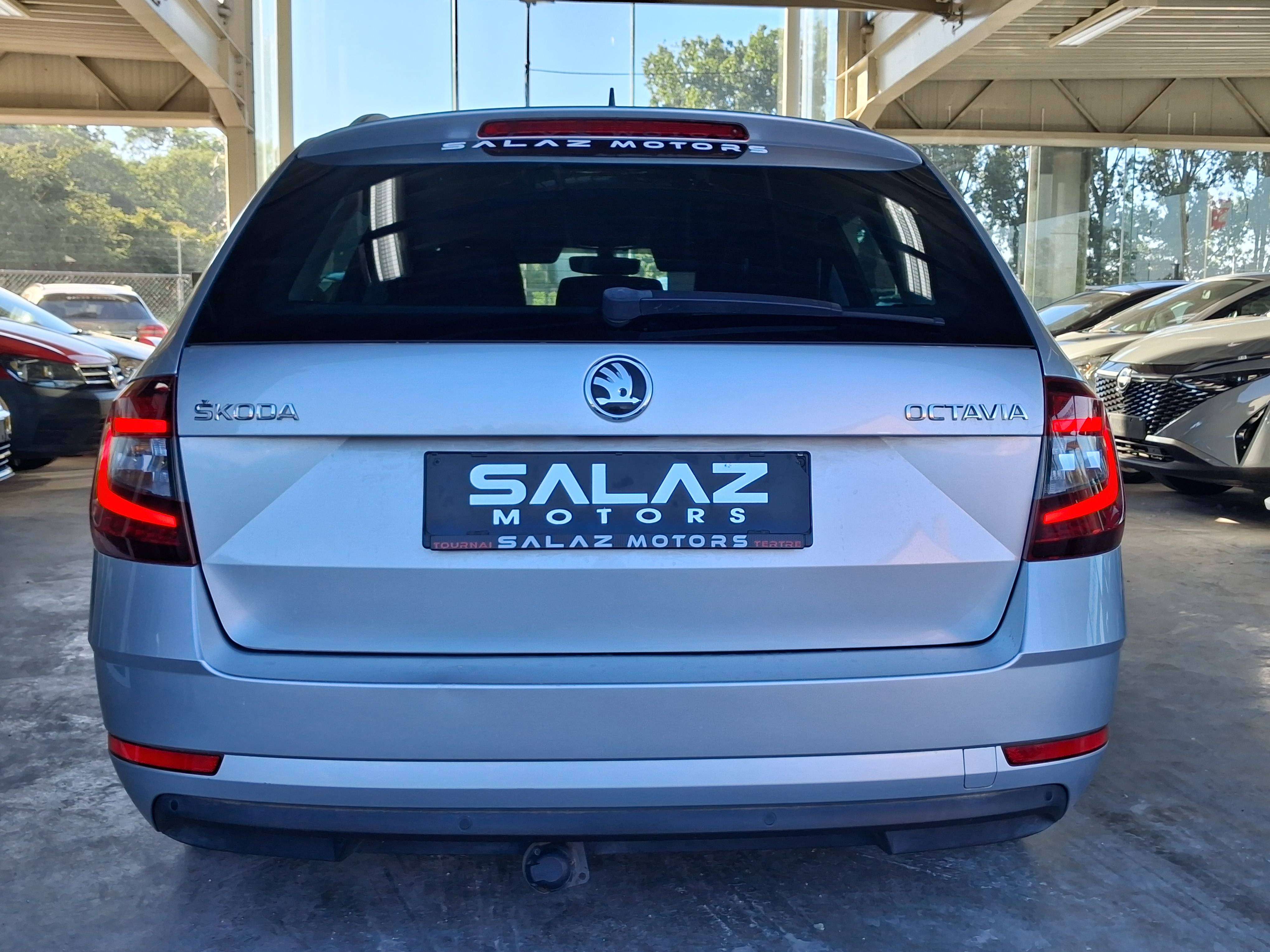 Skoda Octavia Octavia SW 1.0 TSI Ambition (EU6.2)/NAVI/ATTELAGE/CARPLAY/GARANTIE
