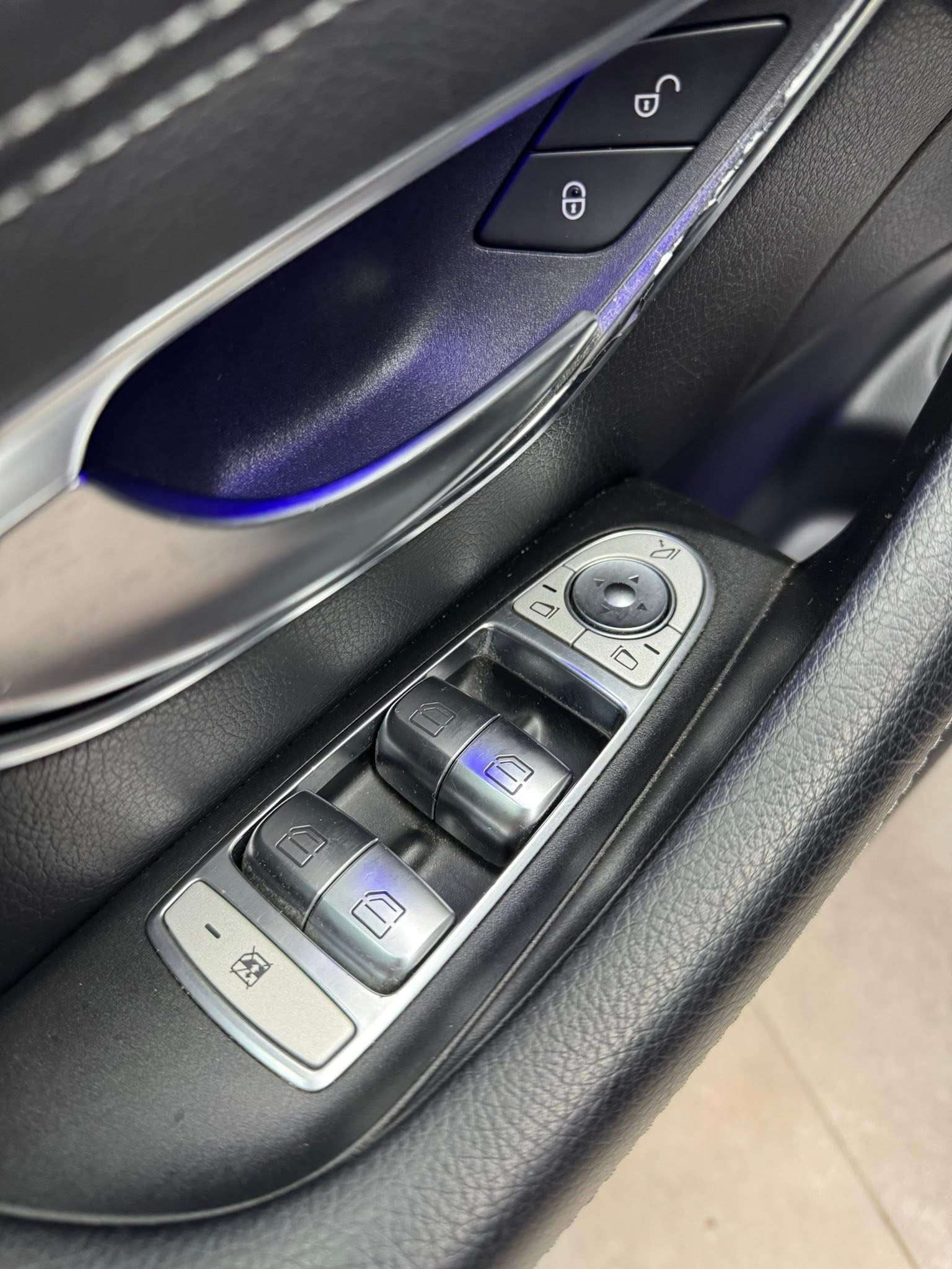 Mercedes-Benz E 200 E 200 d Pack AMG **12 mois de garantie**