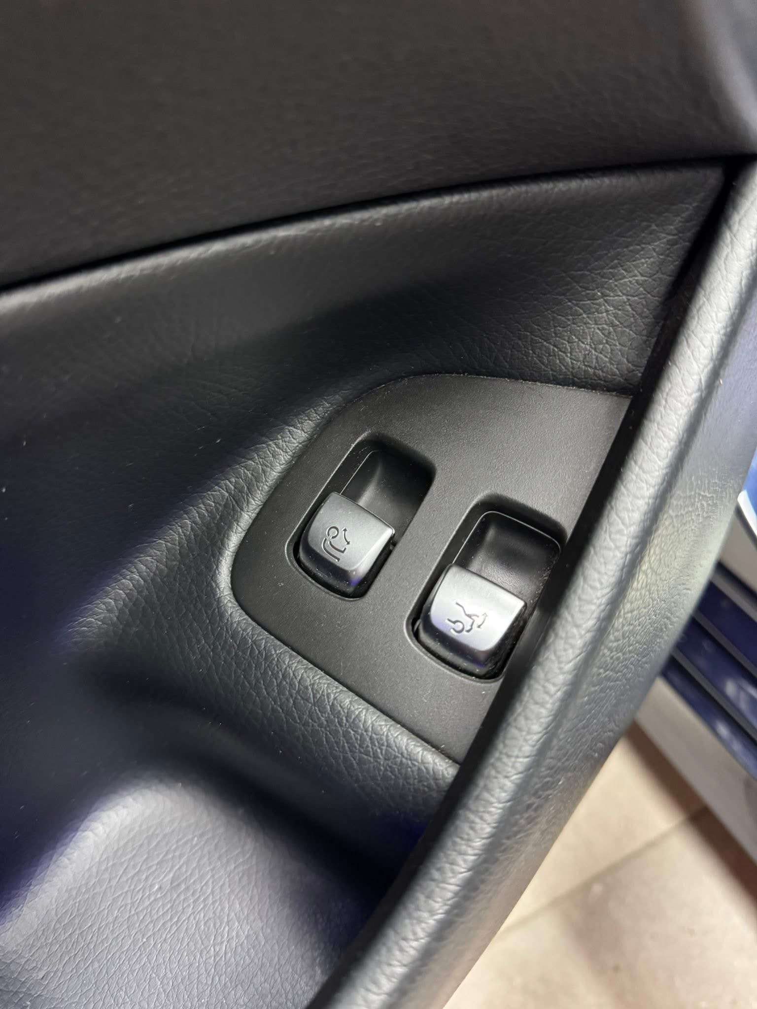 Mercedes-Benz E 200 E 200 d Pack AMG **12 mois de garantie**