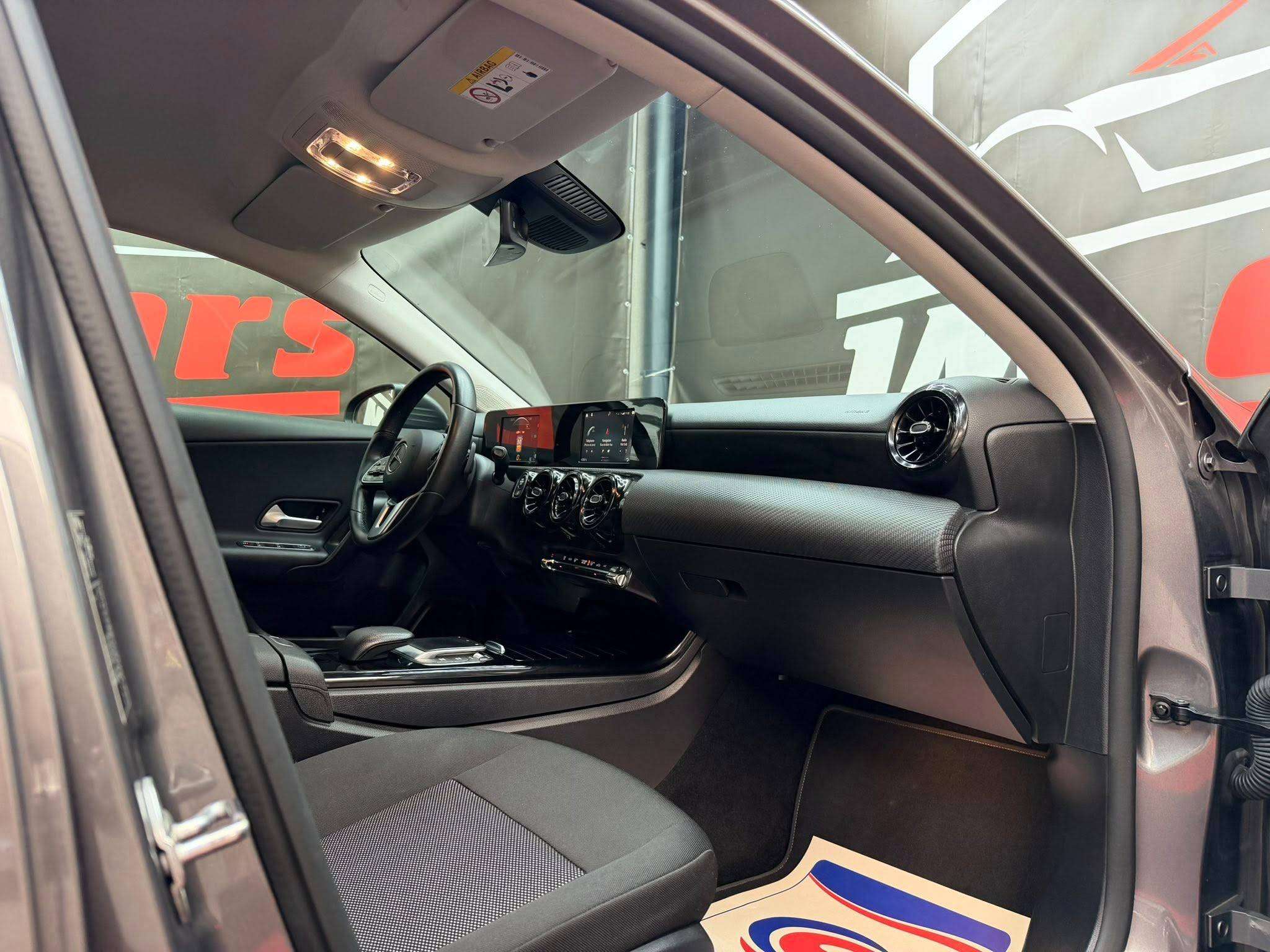 Mercedes-Benz A 180 A 180 d Business Line