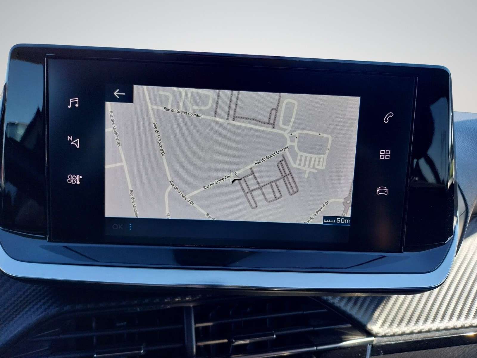 Peugeot 208 /GPS/CAMERA/CLIM/CARPLAY/GARANTIE/