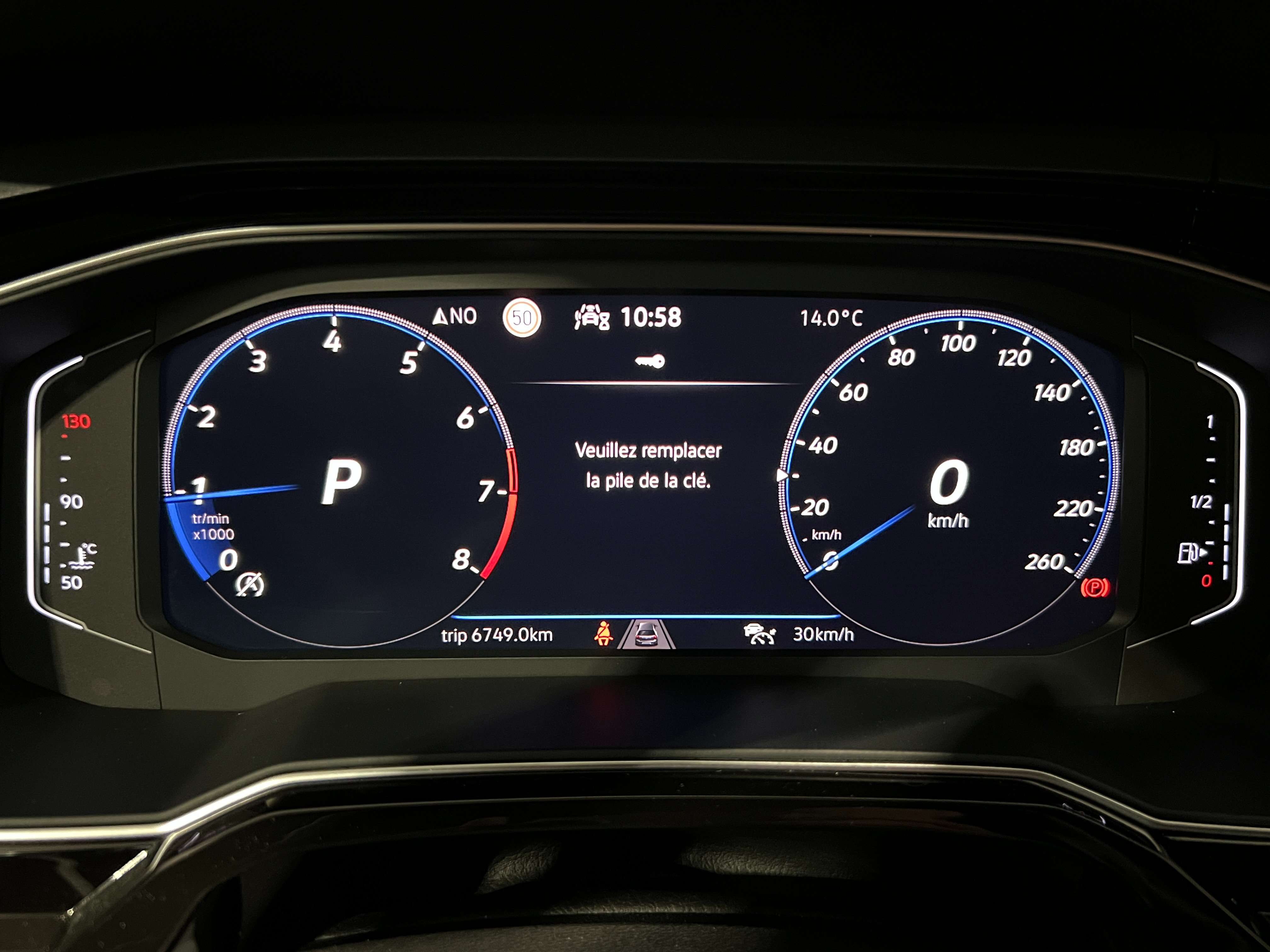 Volkswagen Taigo 1.5 TSI R-Line DSG/FULL LED/GPS/CARPLAY/PDC AV+AR
