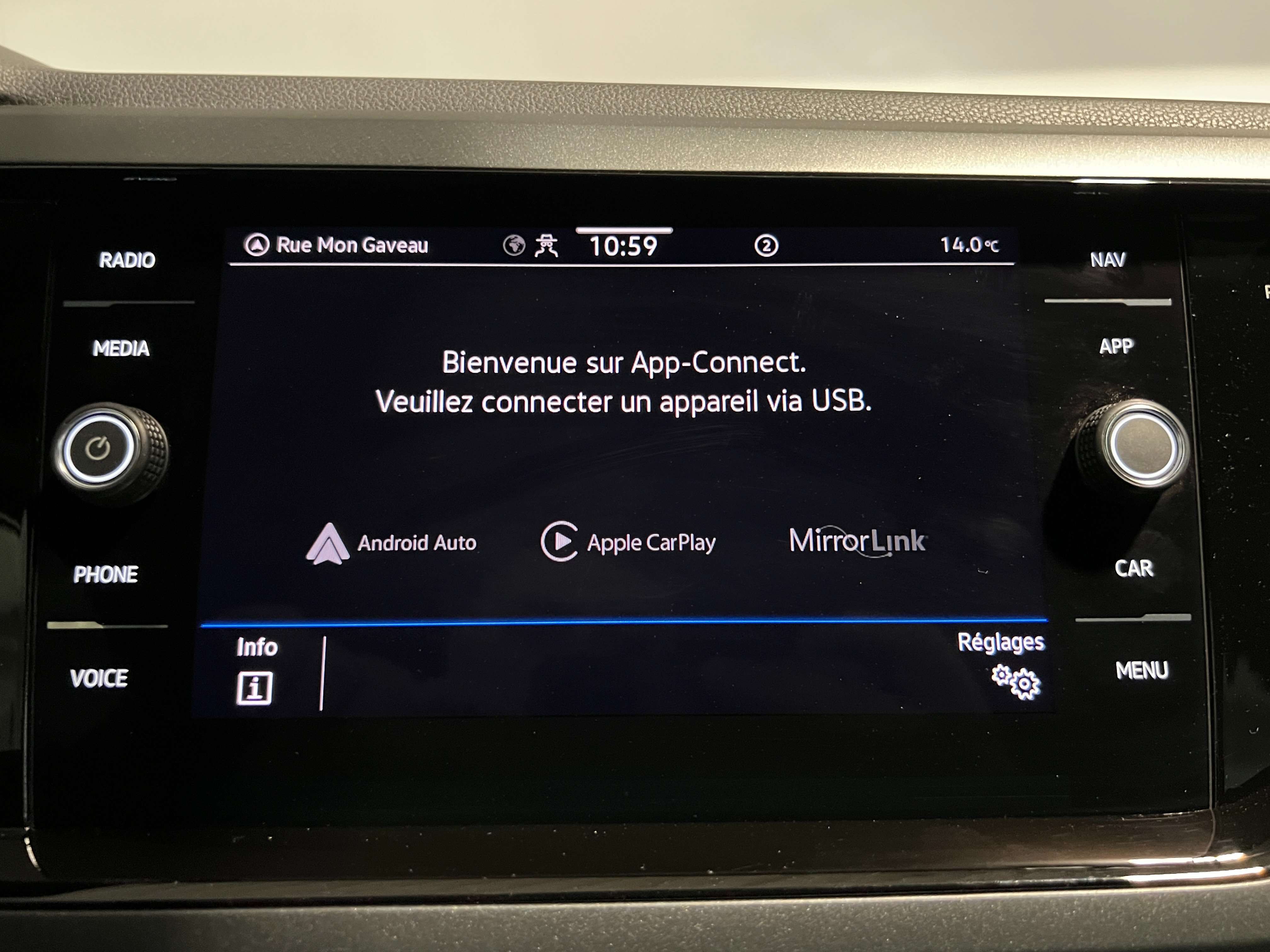 Volkswagen Taigo 1.5 TSI R-Line DSG/FULL LED/GPS/CARPLAY/PDC AV+AR