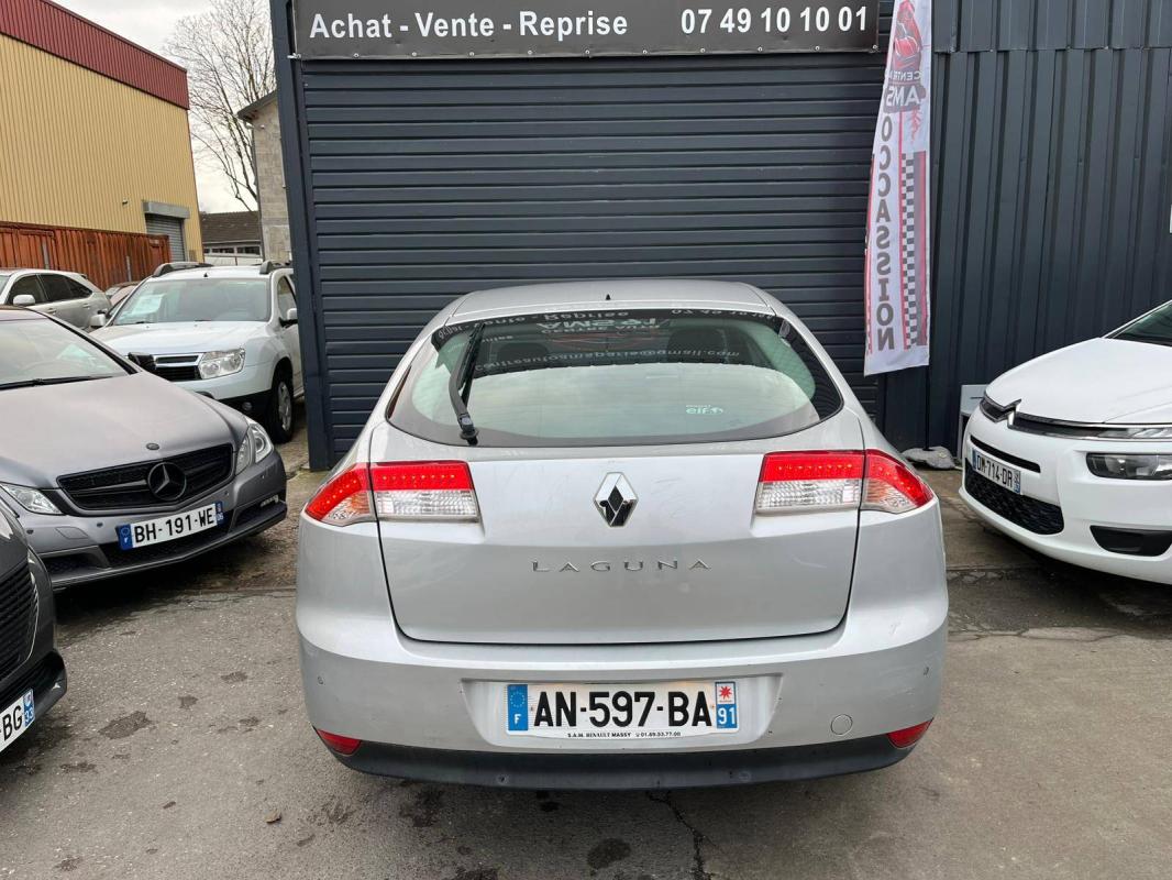 Renault Laguna II (B74) 2.0 dCi 150ch Expression