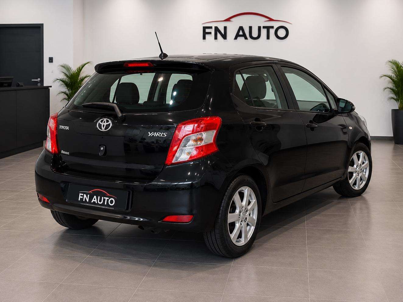 Toyota Yaris Yaris 1.0i VVT-i Active