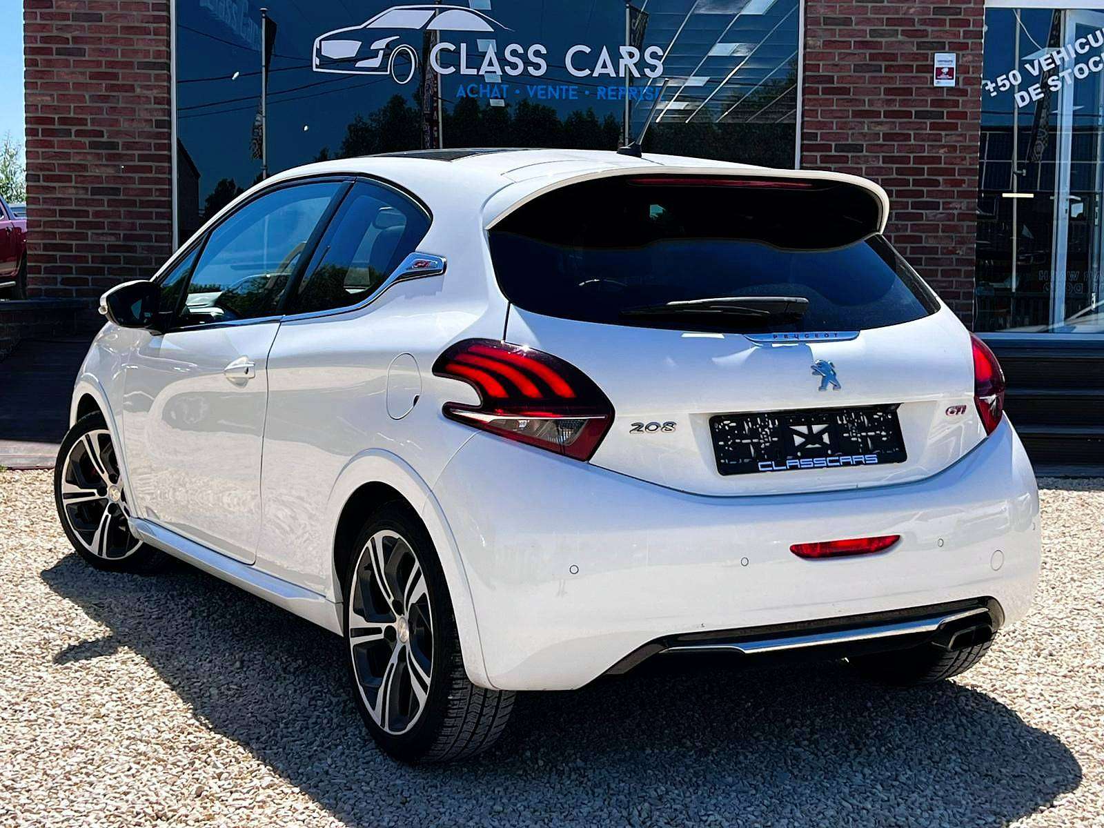 Peugeot 208 1.6 GTi TOIT-PANO NAVI CAM GARANTI 12 MOIS
