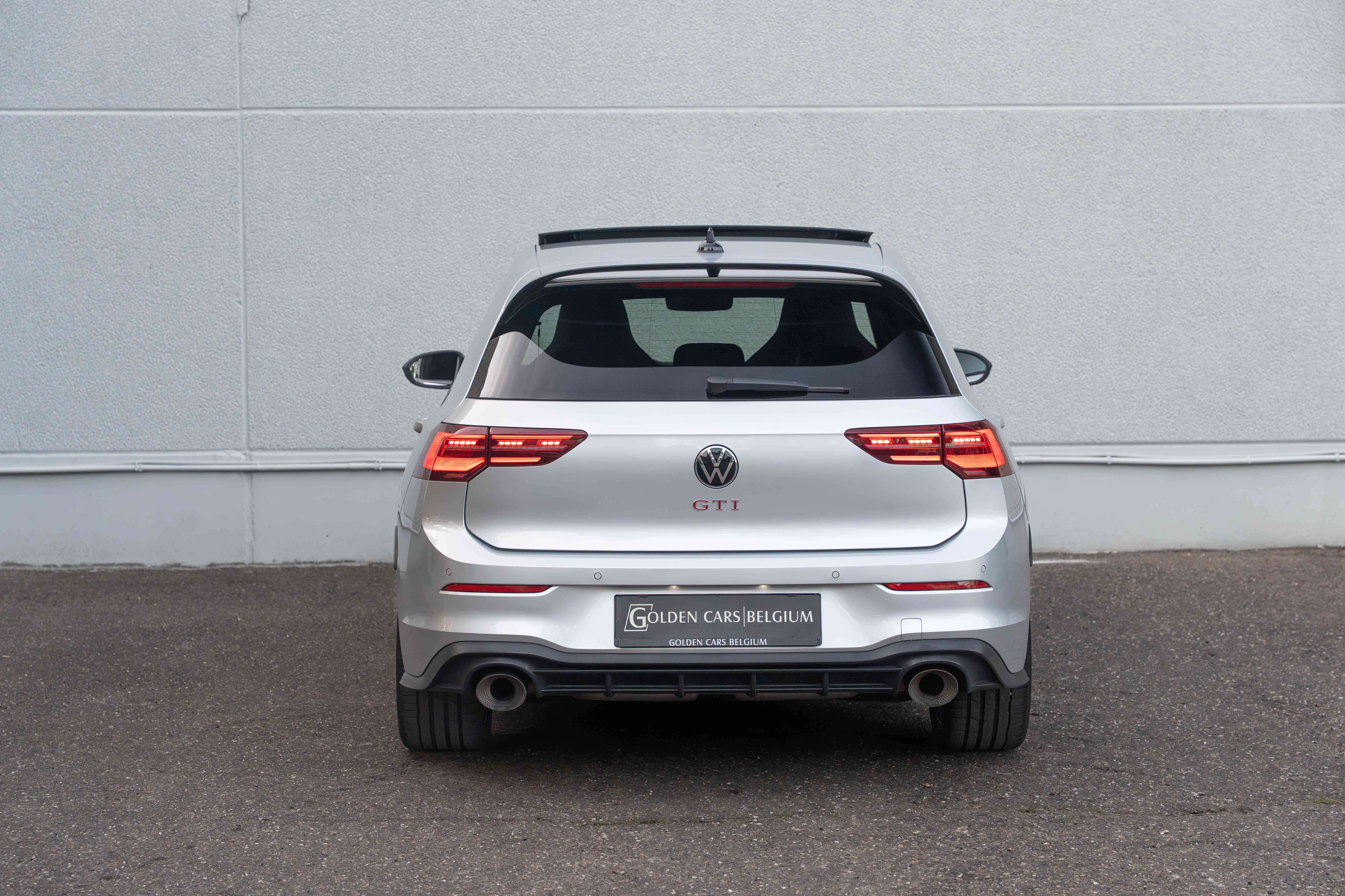Volkswagen Golf GTI Clubsport DSG/PANO/IQLIGHTS/AKRAPOVIC/19"/H&K/ACC/CAMERA