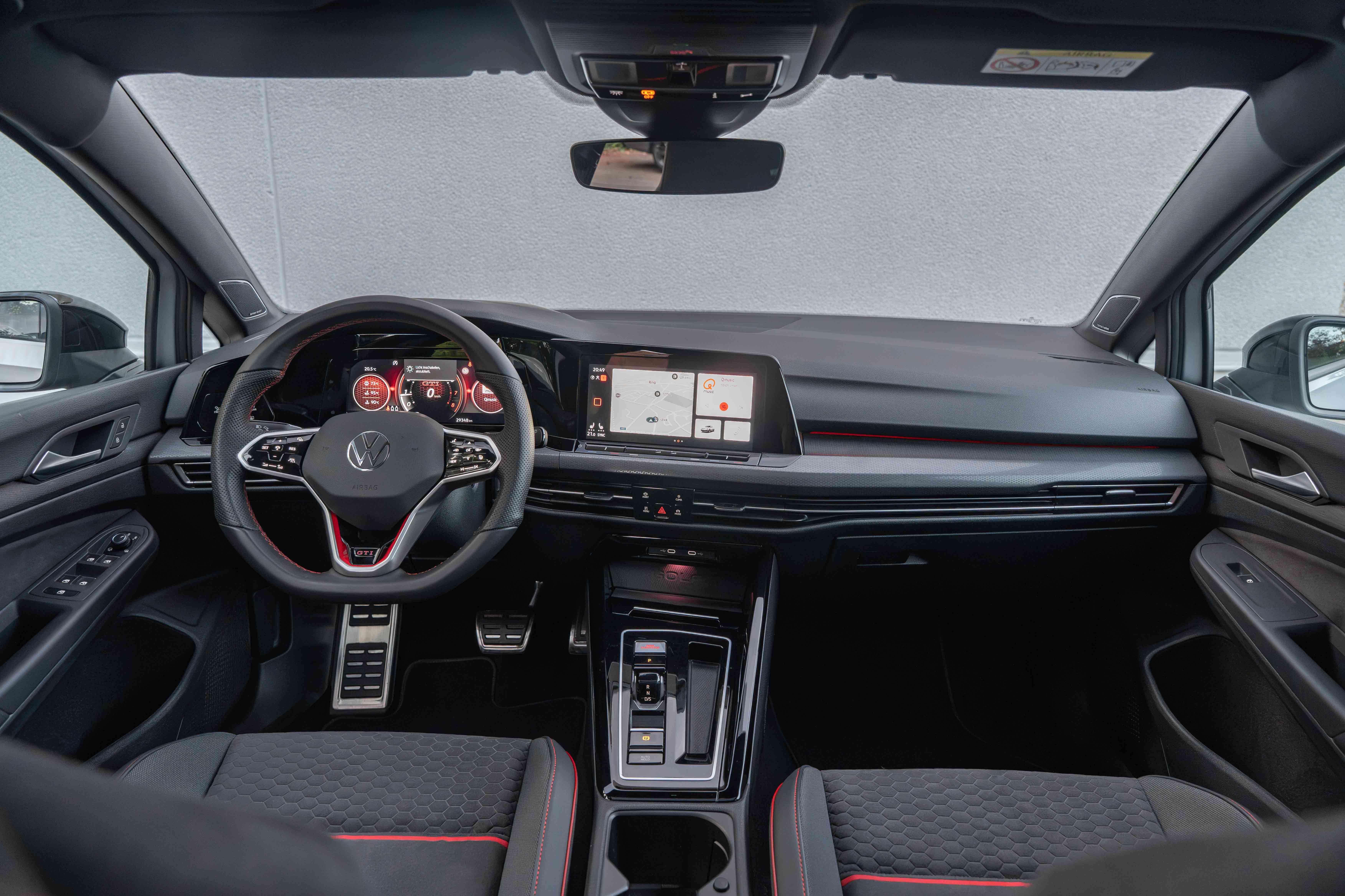 Volkswagen Golf GTI Clubsport DSG/PANO/IQLIGHTS/AKRAPOVIC/19"/H&K/ACC/CAMERA