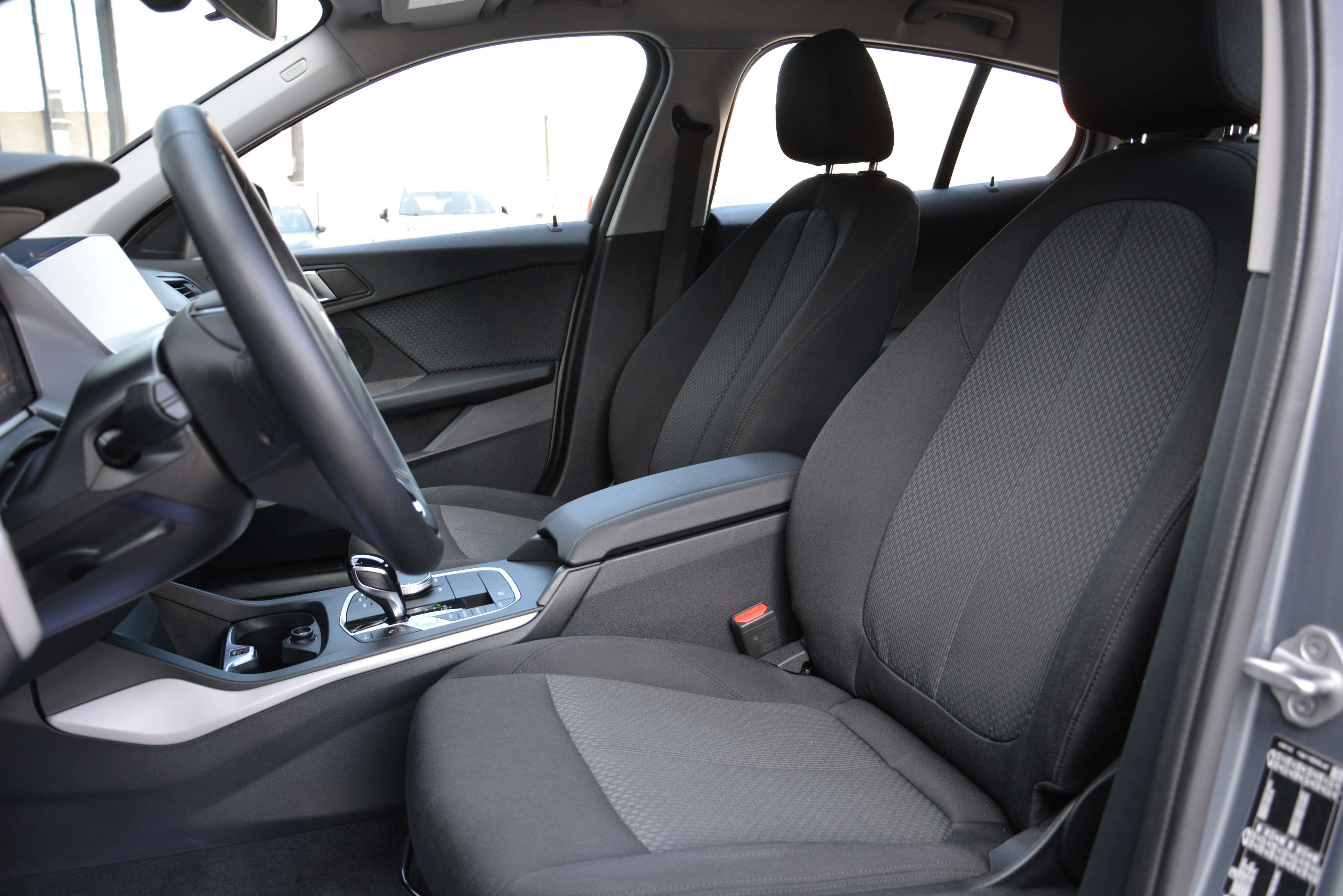 BMW 116 i / Cam/ LED/ Cruise Control/ Navi/ Carplay/ Alu17