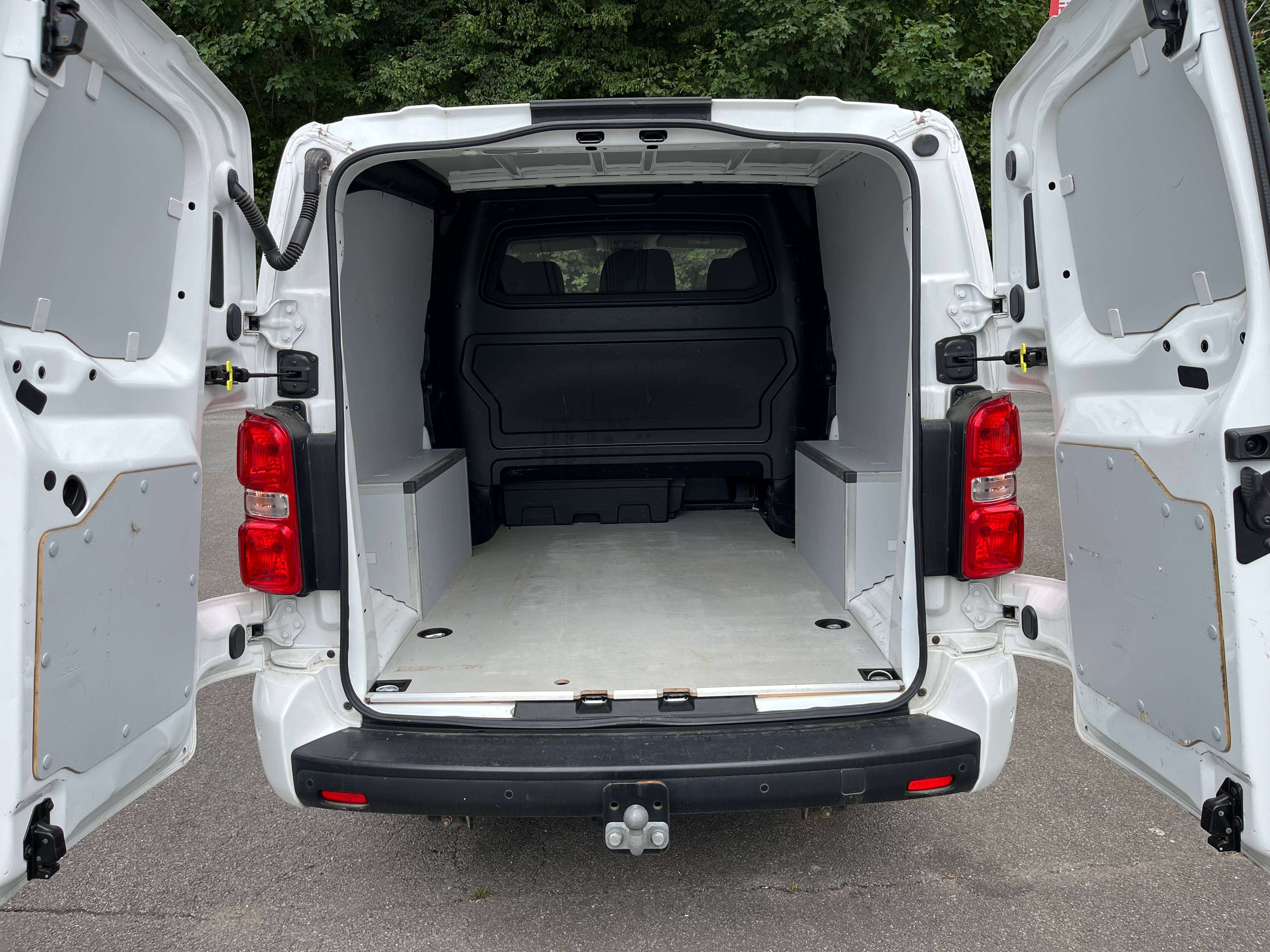 Peugeot Expert 2.0 D.CAB. 6pl -AUT-GPS-L3 -17.315€+btw/tva