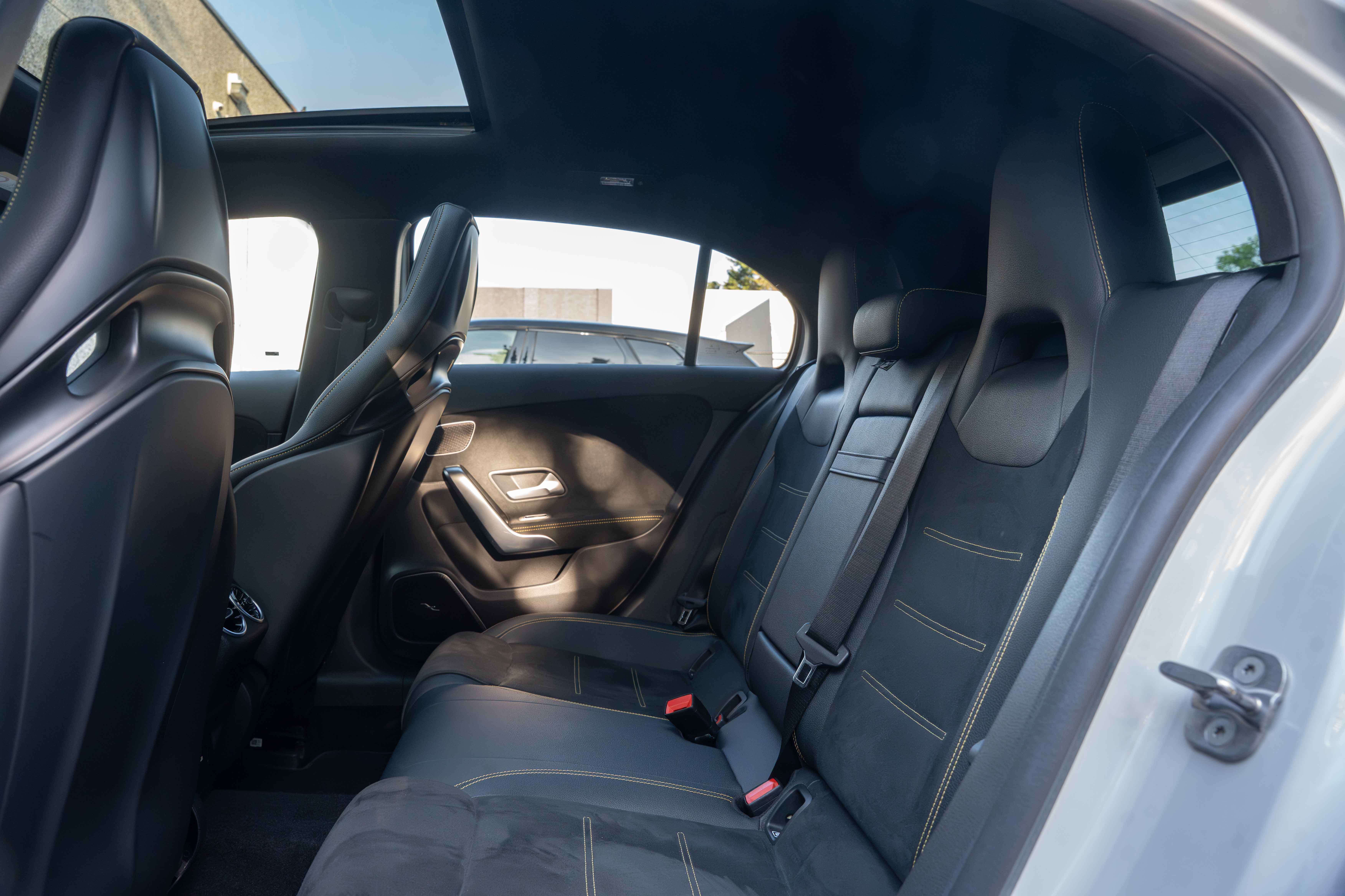 Mercedes-Benz A 45 AMG S 4M+ MULTIBEAM/FACELIFT/PANO/BURMESTER/19"/HUD/360°/MEMORY/AMBIENTE/KEYLESS