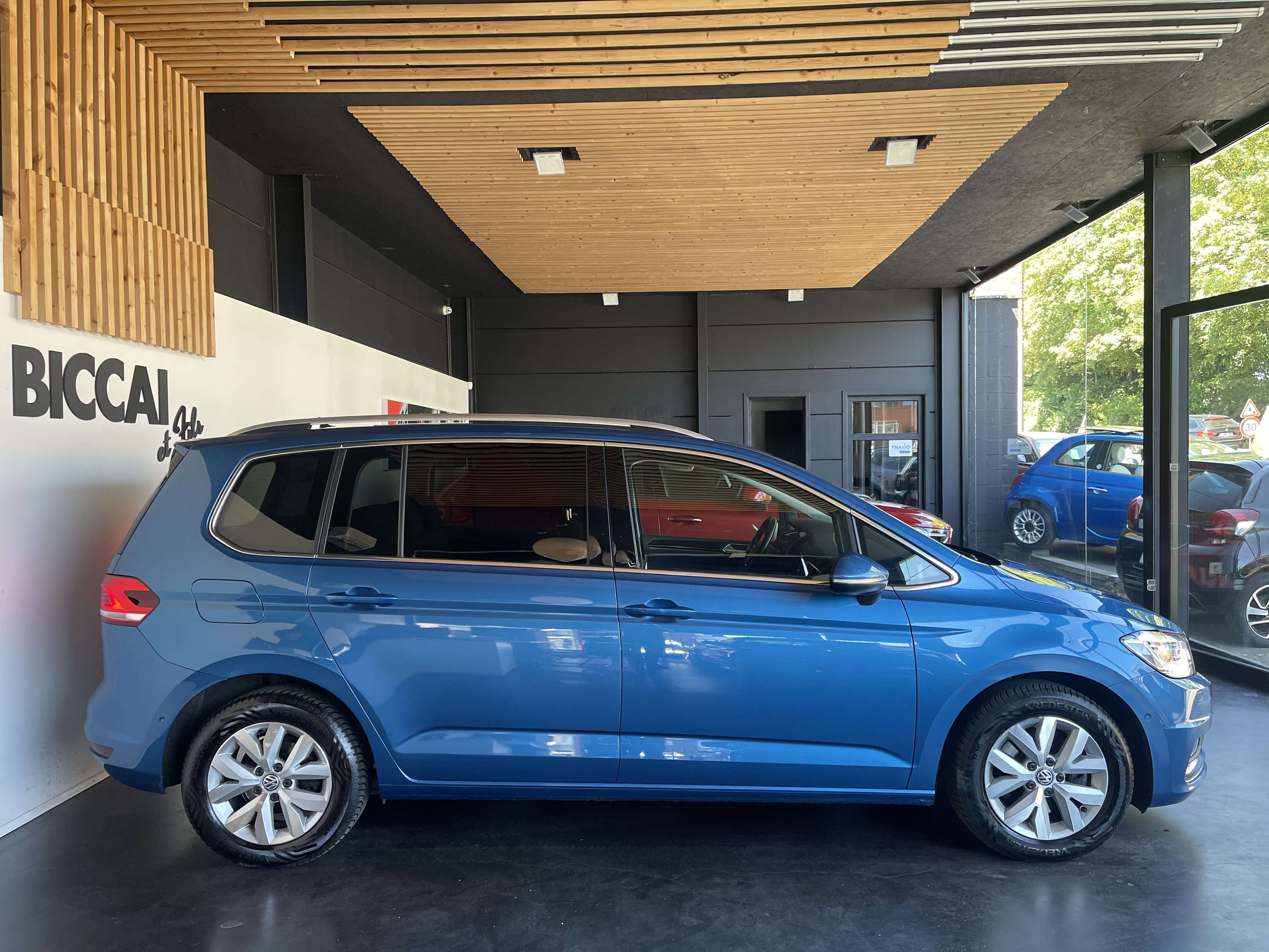Volkswagen Touran 7 PLACES /TOIT OUVRANT / CAMERA / SIEGES CHAUFF /