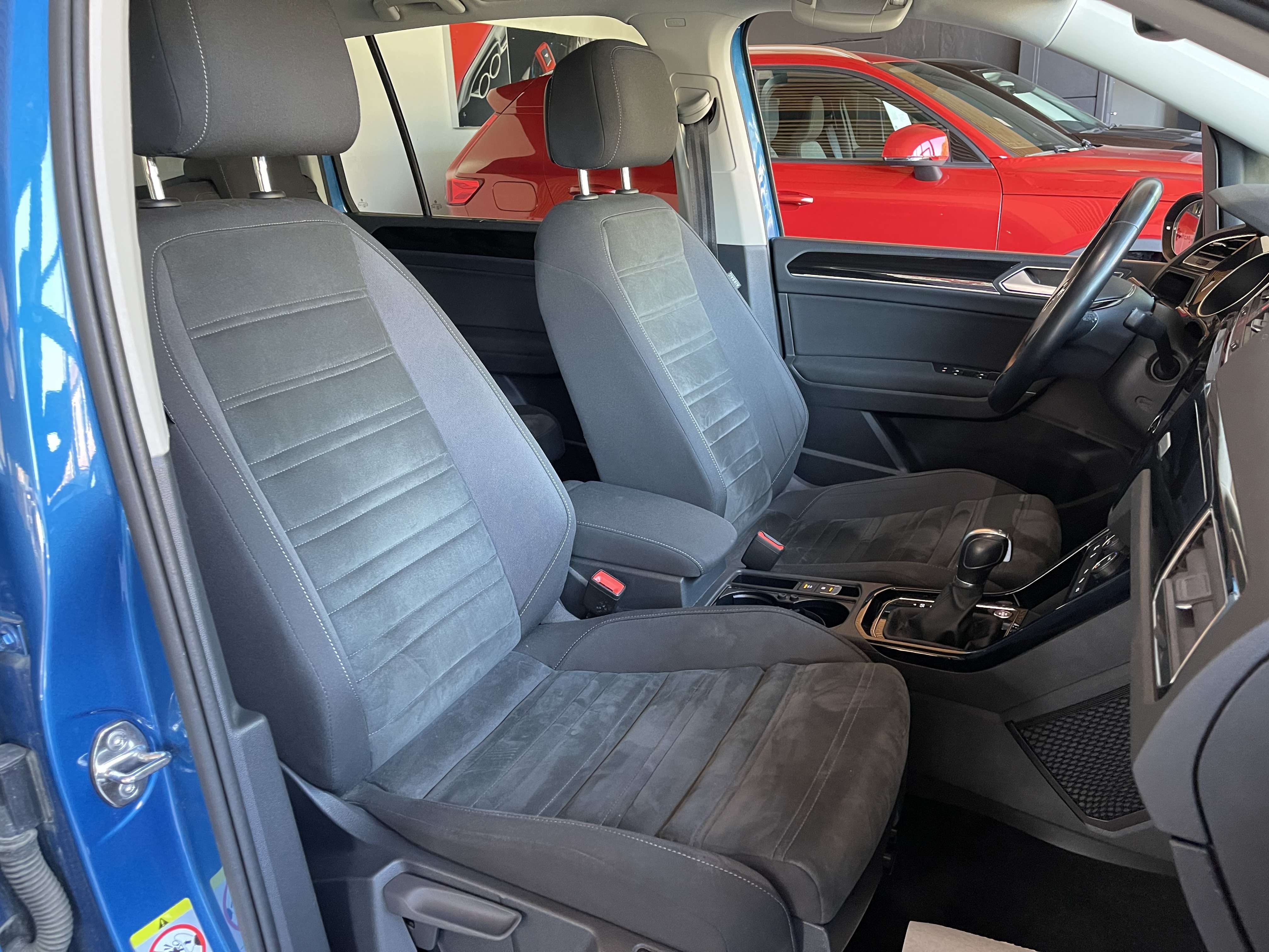 Volkswagen Touran 7 PLACES /TOIT OUVRANT / CAMERA / SIEGES CHAUFF /