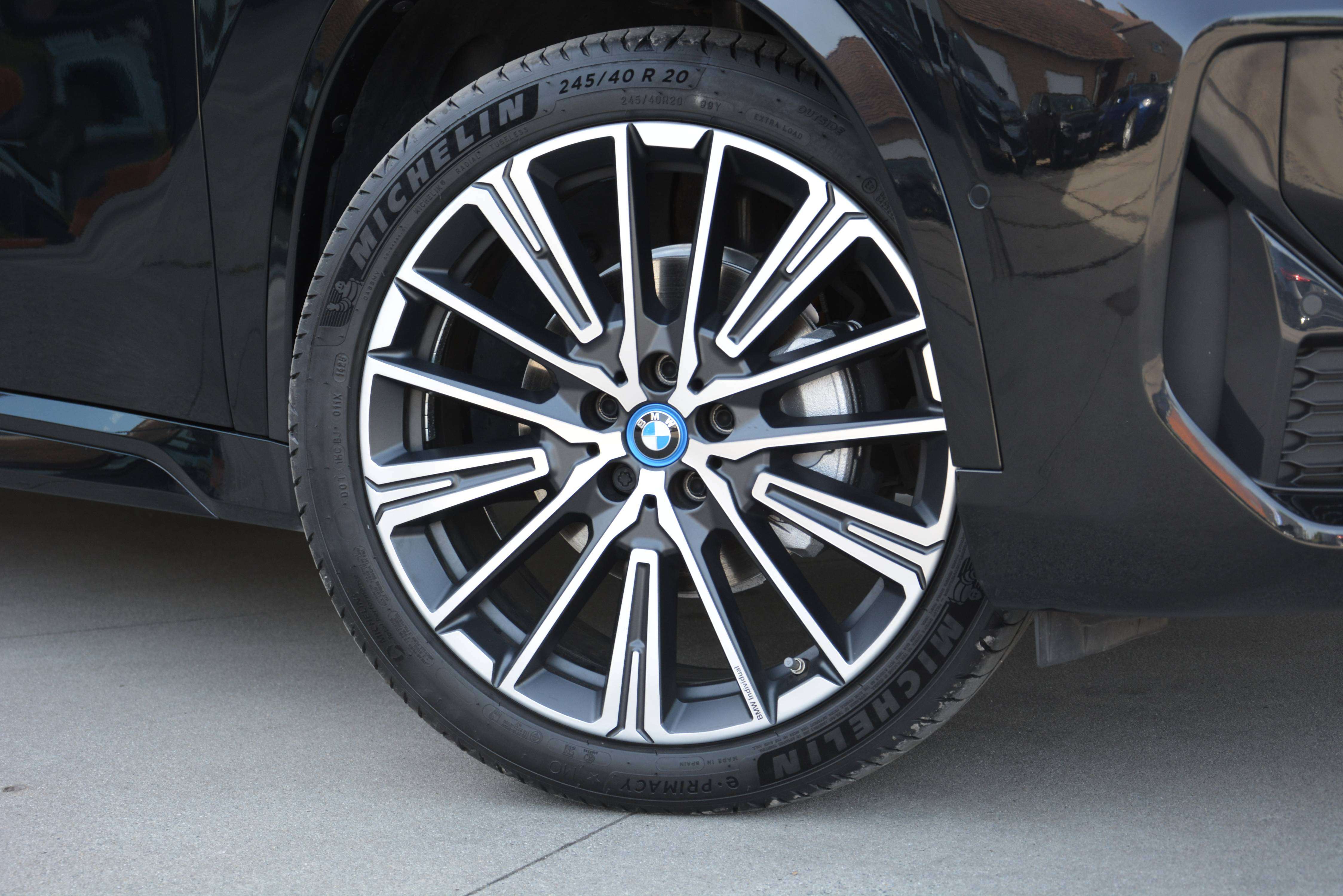 BMW iX1 eDrive20 M-Sport/Keyless/Cam