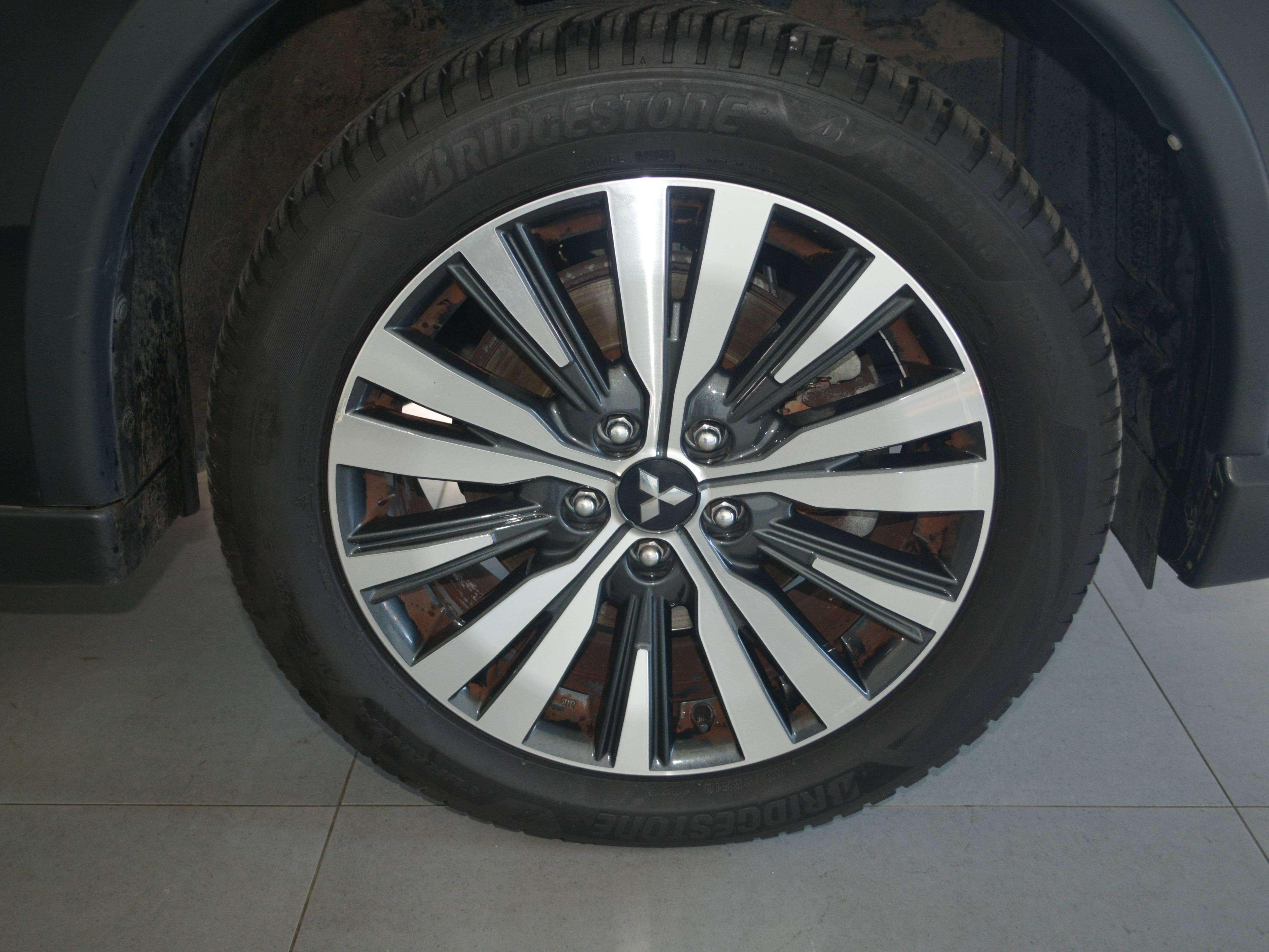 Mitsubishi Outlander Outlander 2.0i 2WD Diamond Edition 7S CVT AUTOMAAT / APPLE CAR-PLAY