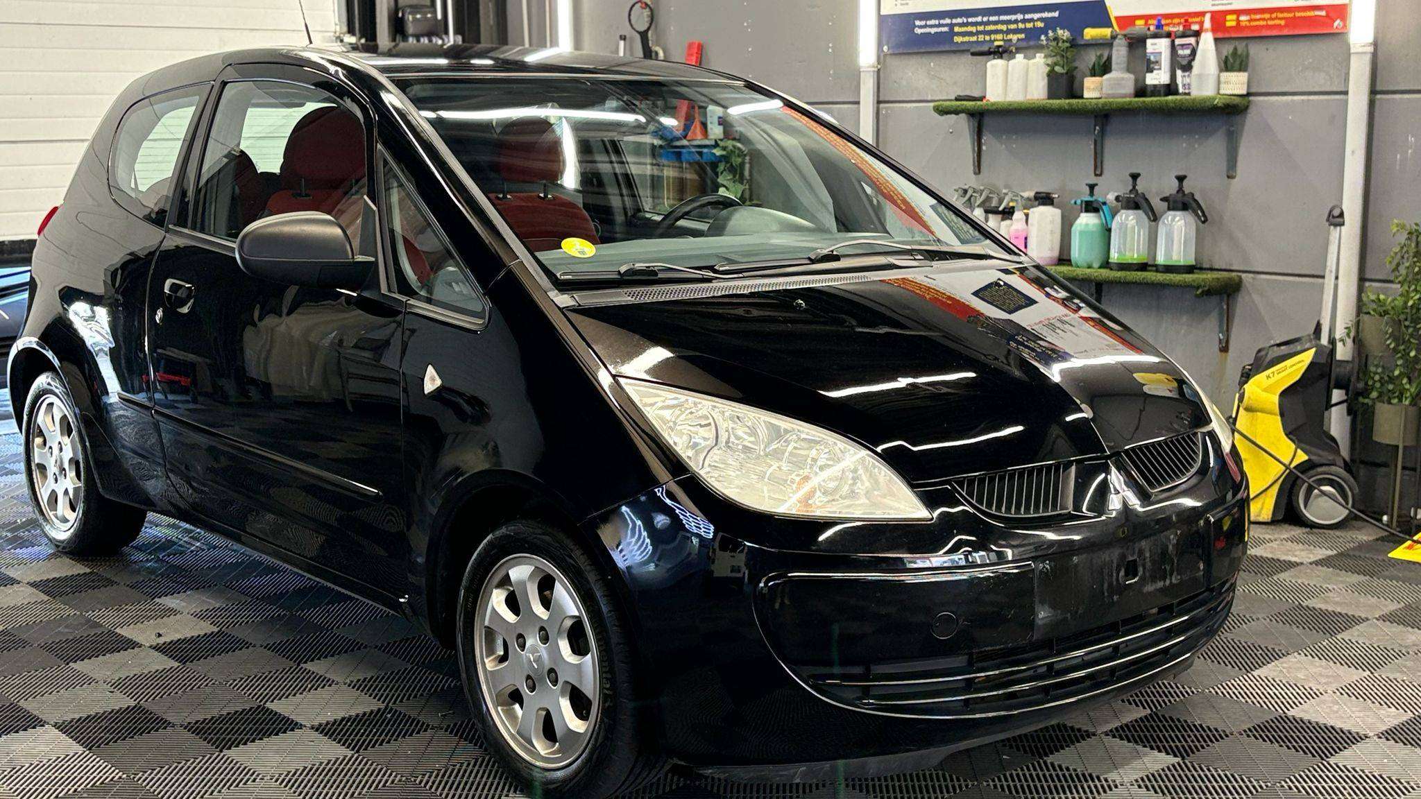 Mitsubishi Colt Colt 3DEURS BENZINE MANUEEL bj2006