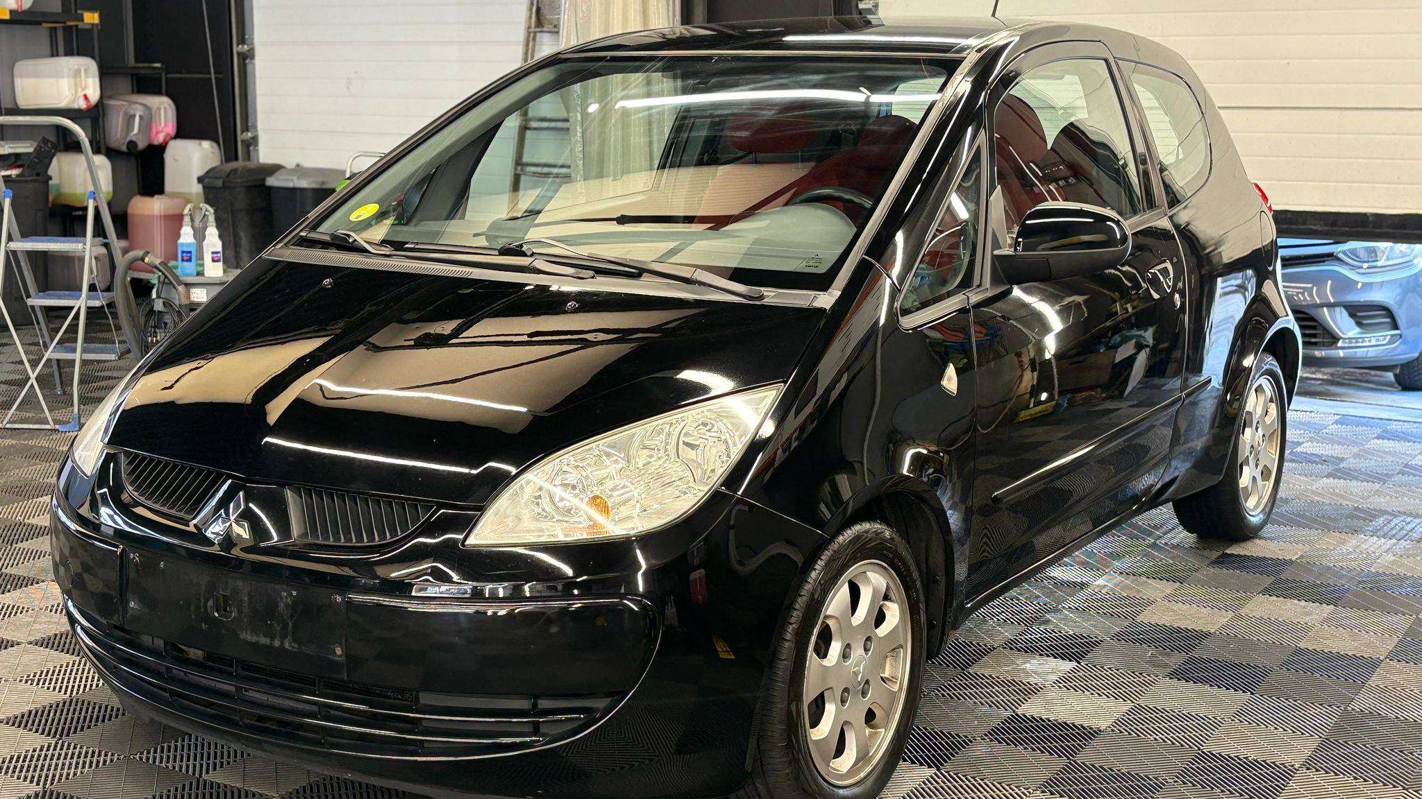 Mitsubishi Colt Colt 3DEURS BENZINE MANUEEL bj2006