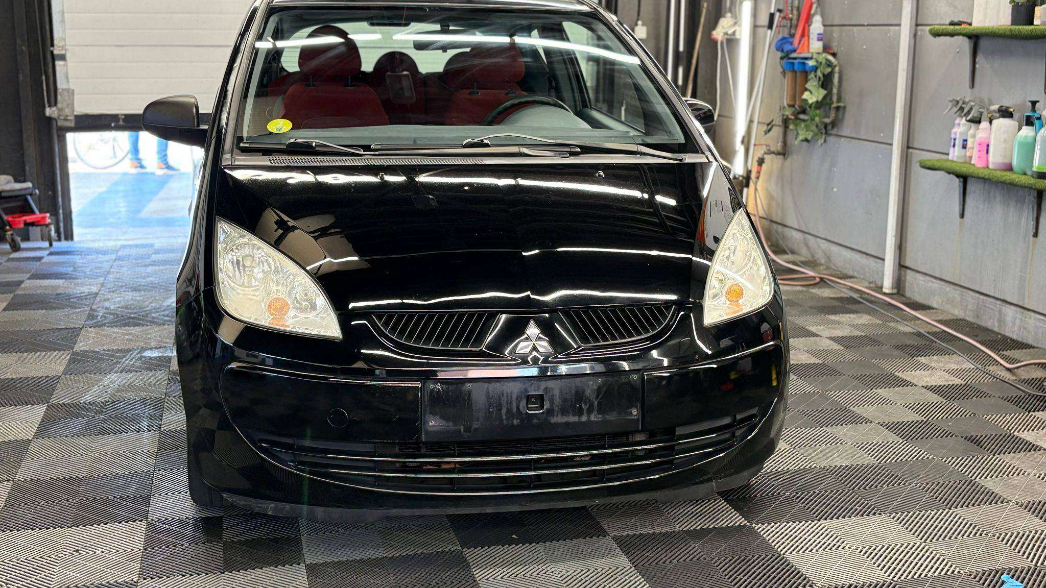 Mitsubishi Colt Colt 3DEURS BENZINE MANUEEL bj2006
