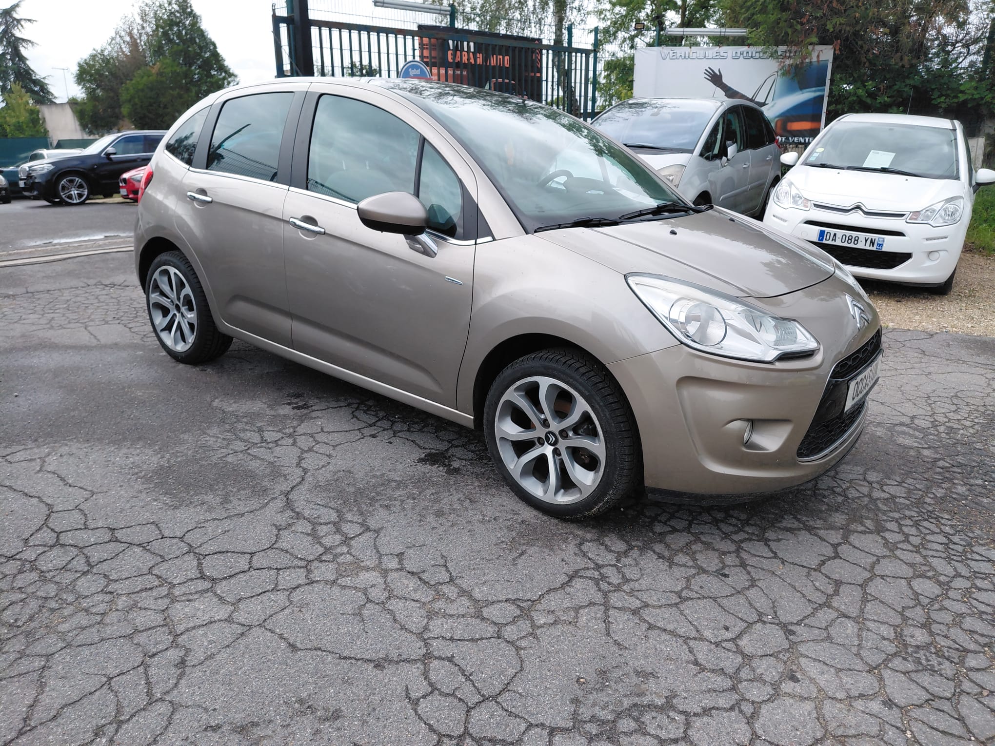 Citroen C3 (2) 1.4 16V 90 EXCLUSIVE