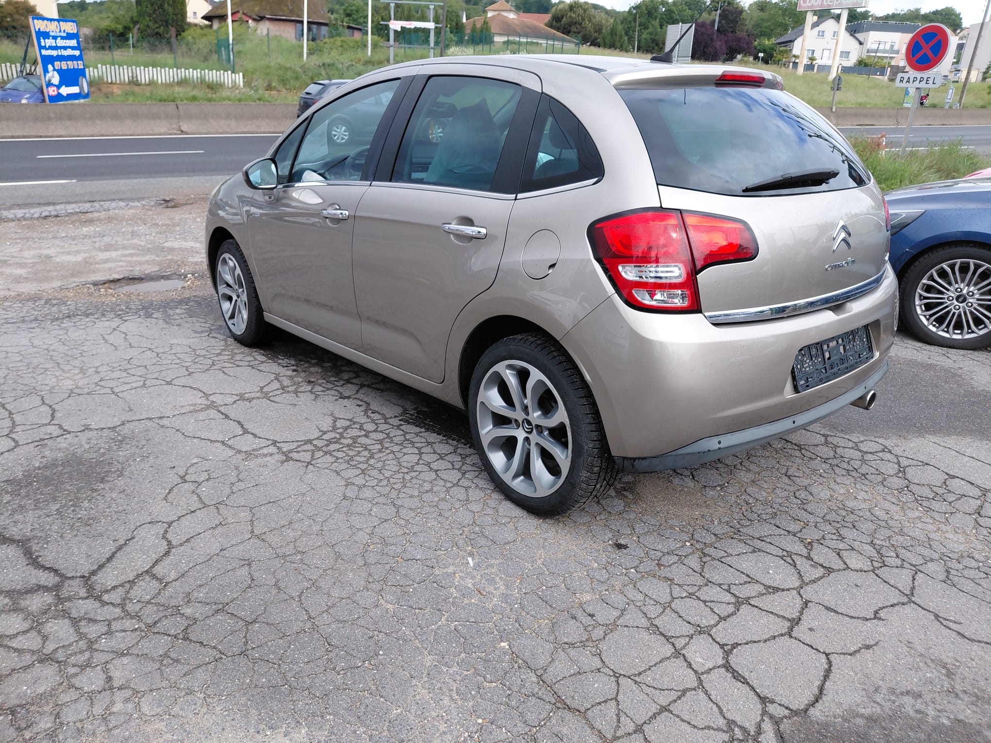 Citroen C3 (2) 1.4 16V 90 EXCLUSIVE