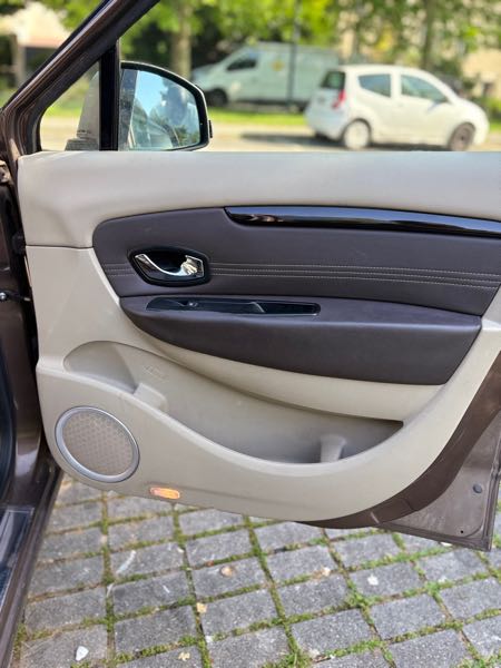 Renault Scenic IV 1.6 DCI 130 ENERGY BUSINESS