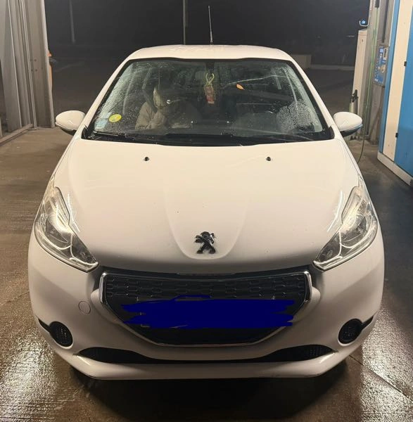 Peugeot 208 1.4 HDi 70 ch - 5 portes