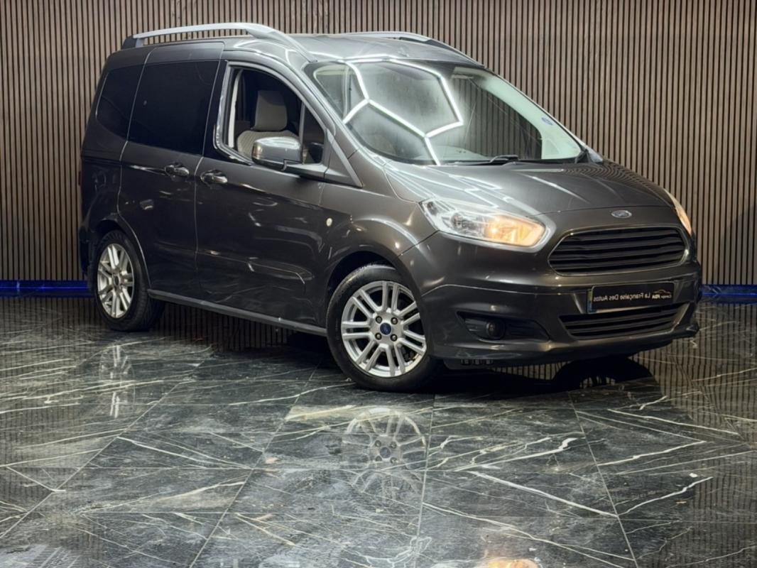 Ford Tourneo COURIER 1.0 EcoBoost 100 Titanium