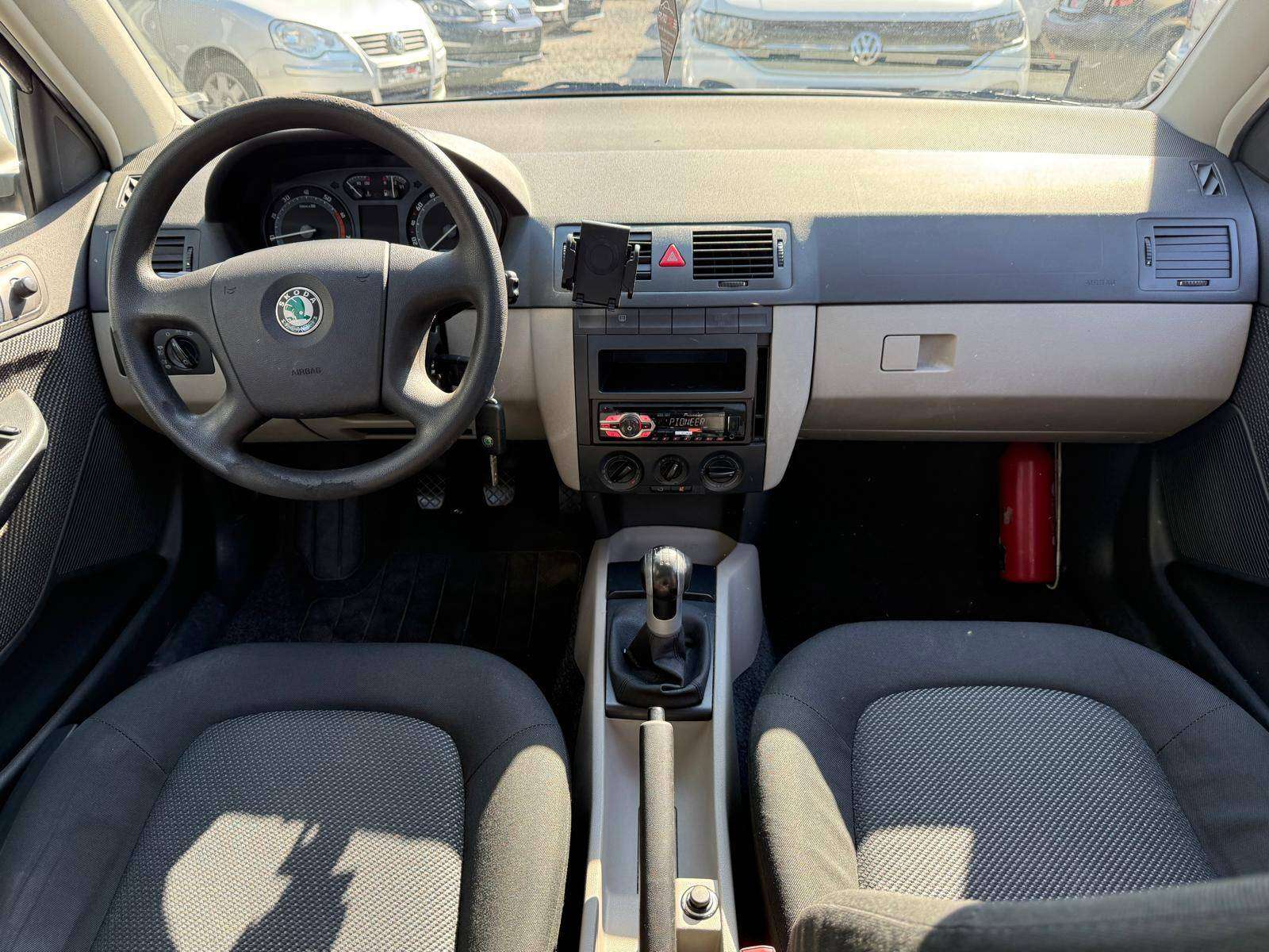 Skoda Fabia 1.2i 5 Portes Break / Clim / 2 clés / Entretien + CT OK / LEZ OK