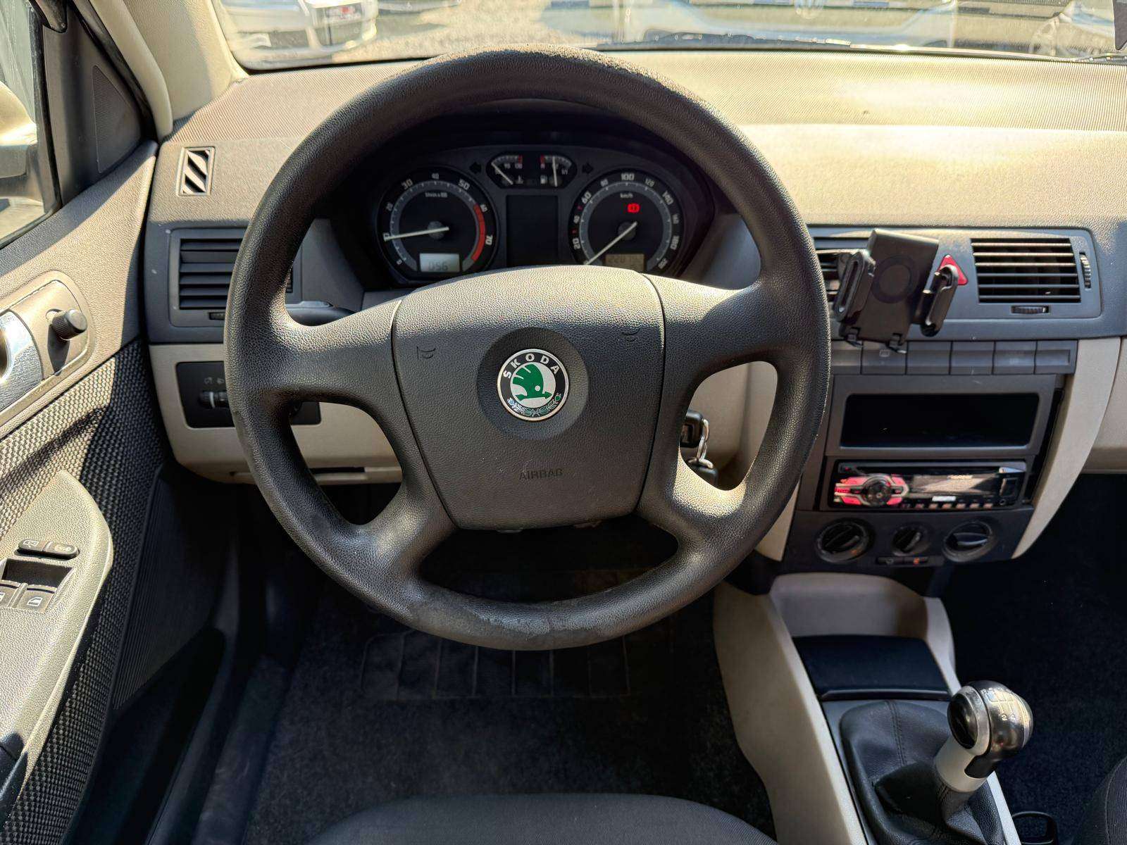 Skoda Fabia 1.2i 5 Portes Break / Clim / 2 clés / Entretien + CT OK / LEZ OK