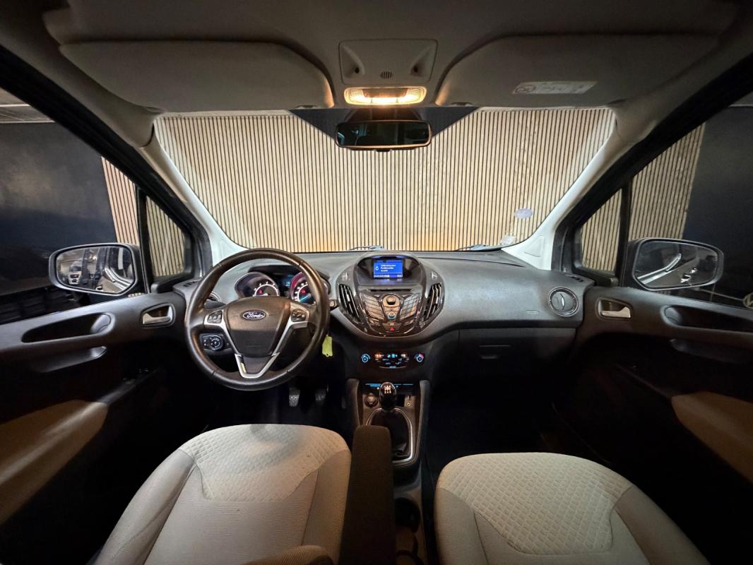 Ford Tourneo COURIER 1.0 EcoBoost 100 Titanium