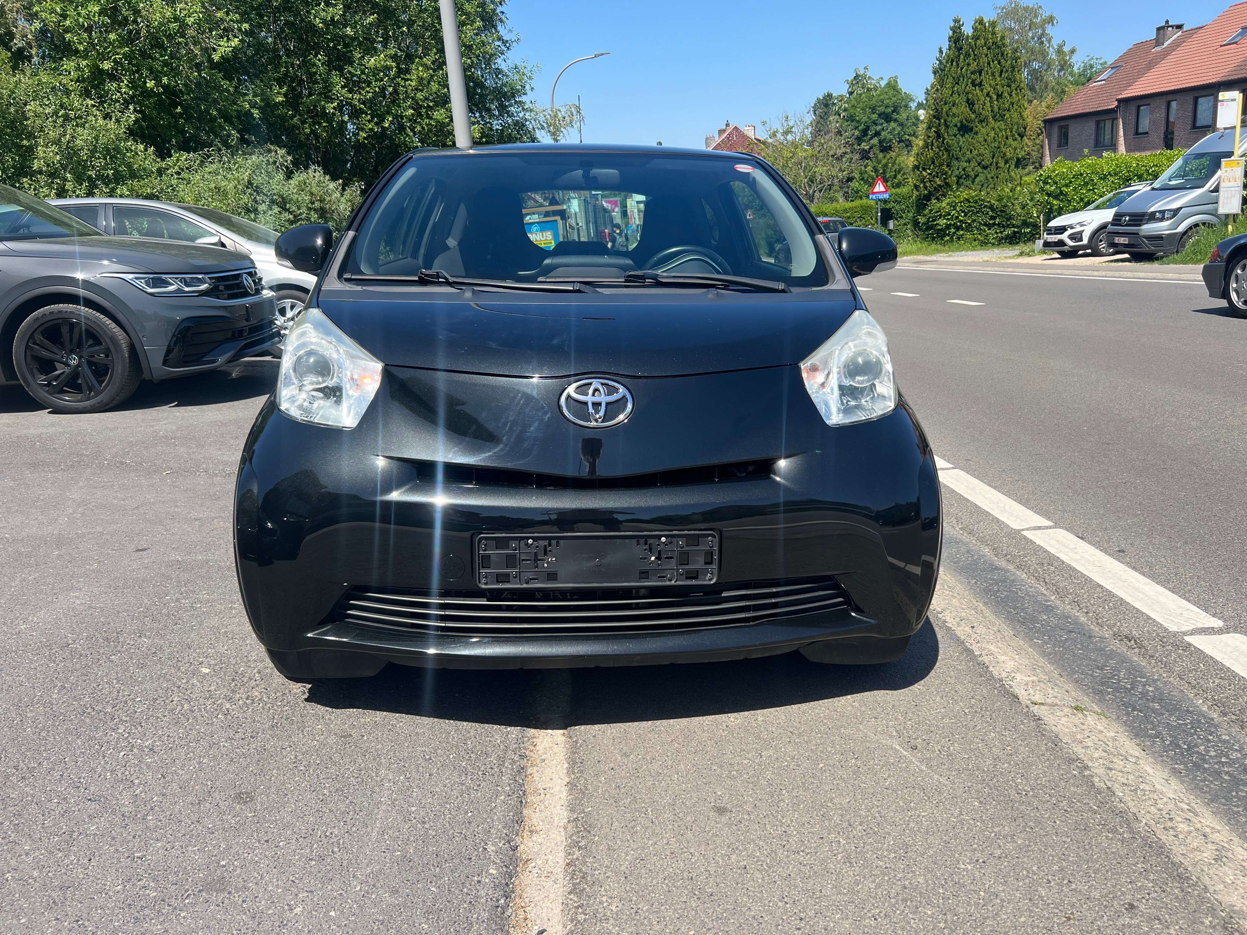 Toyota iQ 1.0i VVT-i Sol Clime 1er propriétaire 12 mois de garantie CRÉDIT 100%