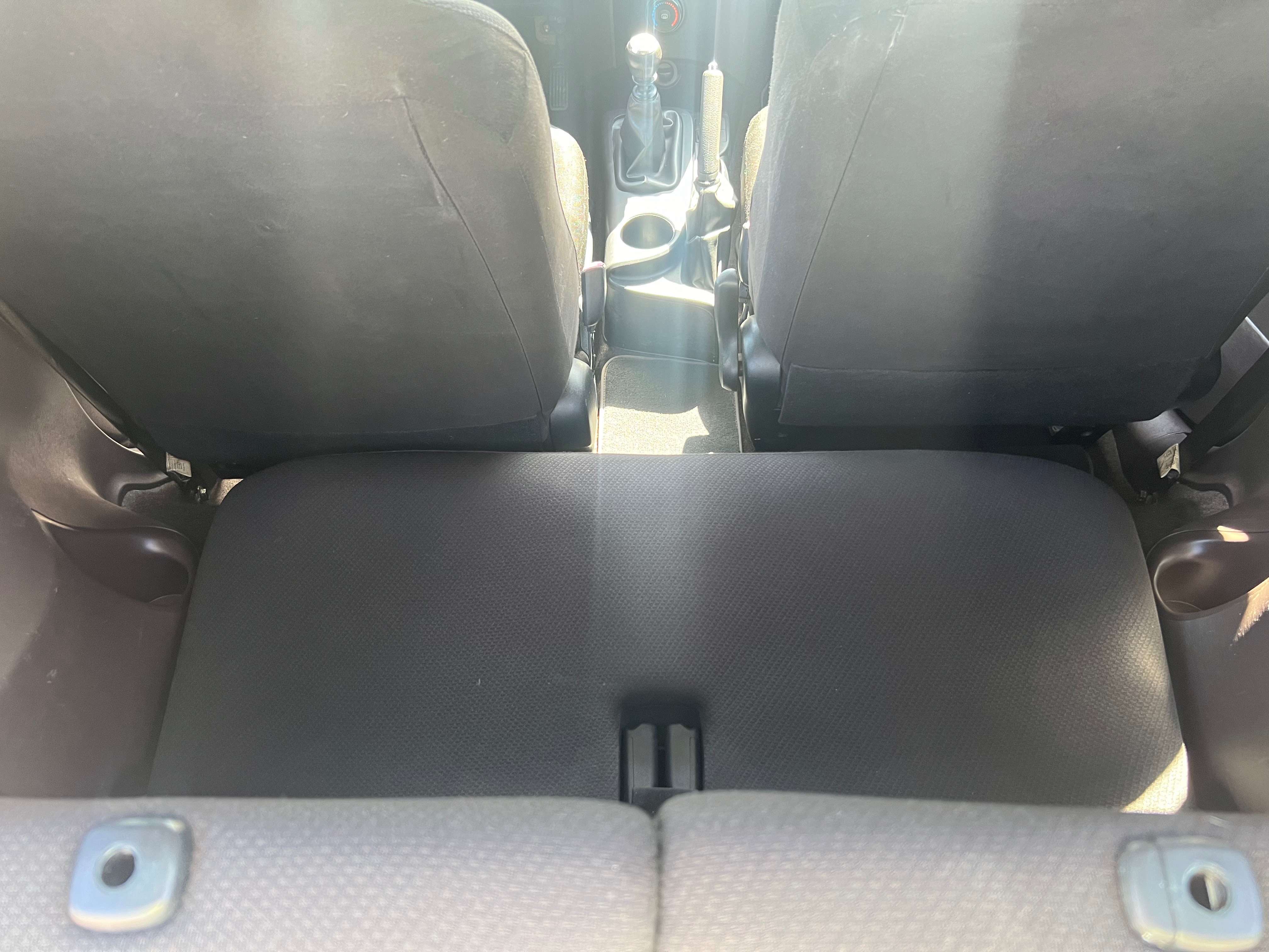 Toyota iQ 1.0i VVT-i Sol Clime 1er propriétaire 12 mois de garantie CRÉDIT 100%