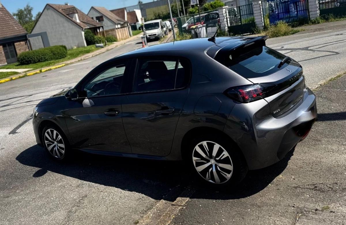 Peugeot 208 1.2 PT 100 CV EAT8 ACTIVE PACK 11/2023 10000HT