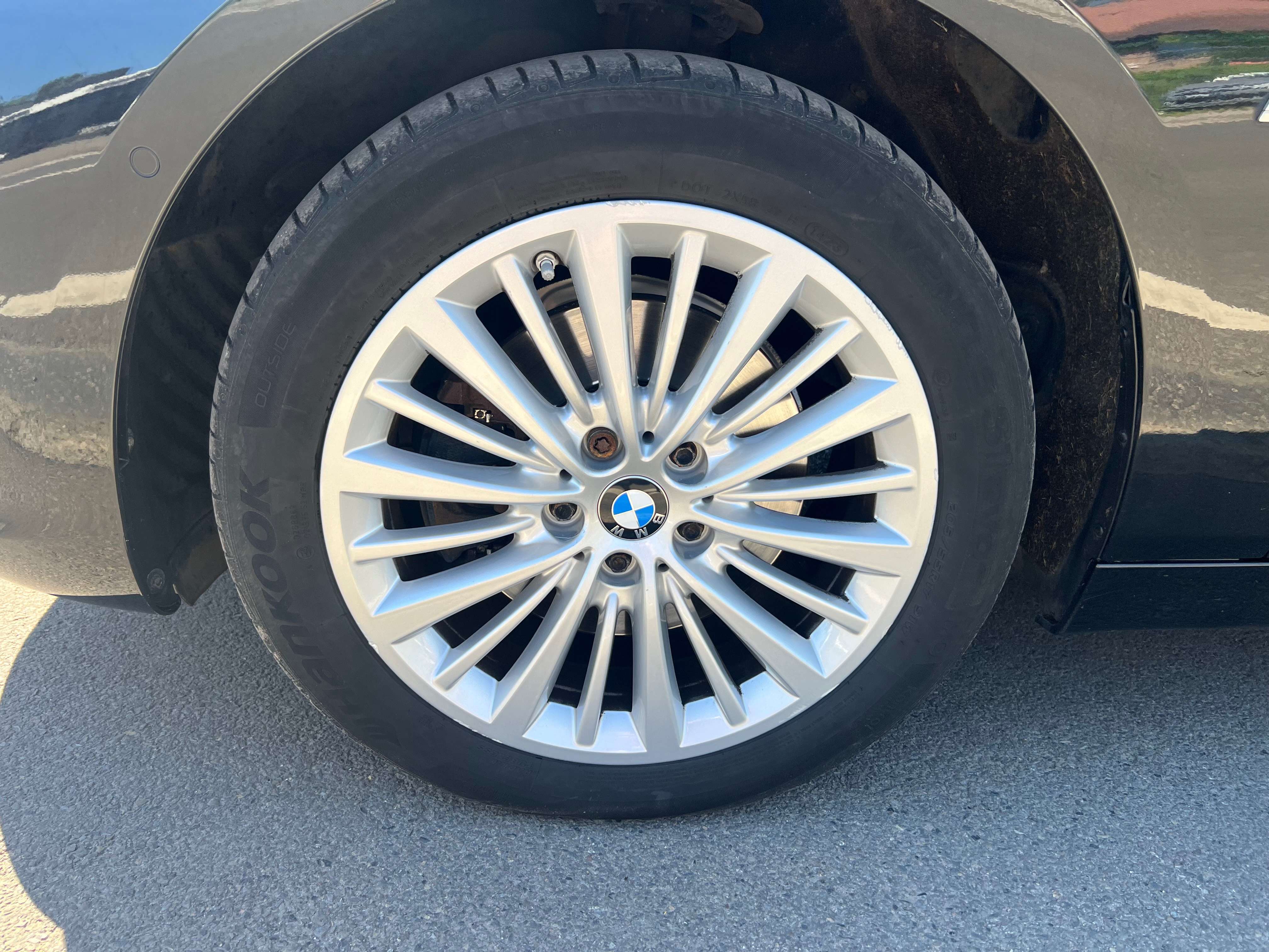 BMW 218 Active Tourer 218iA AUTOMATIQUE FULL OPTIONS CUIR GPS TOIT OUVRANT PANO 82.000Kms GARANTIE CRÉDIT 100%
